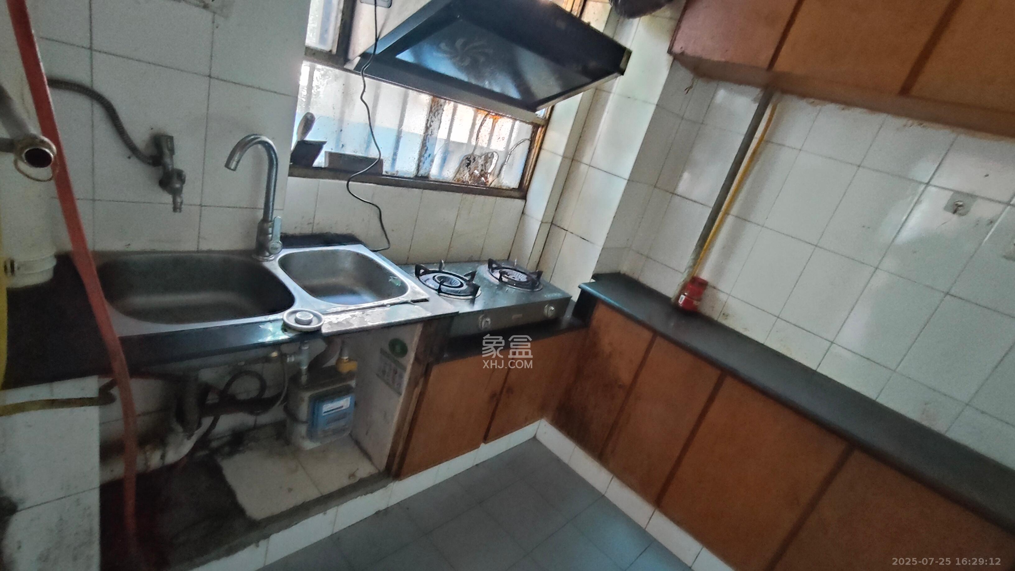 科教新村 2室2厅1卫 2500.0元/月 科教新村 2室2厅1卫 2500.0元/月室内图