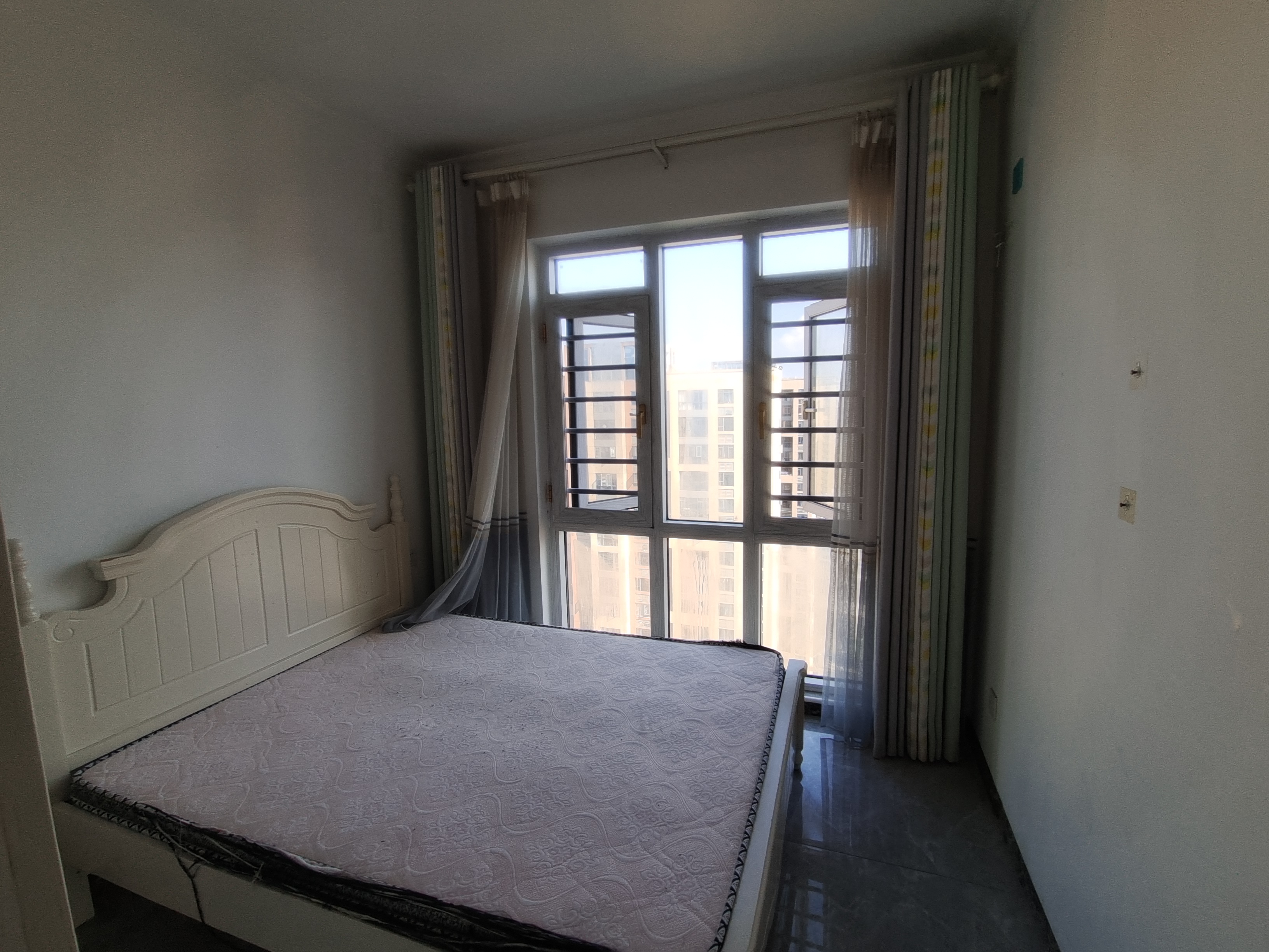 百弘学府城 1室0厅0卫 1600.0元/月 百弘学府城 1室0厅0卫 1600.0元/月室内图