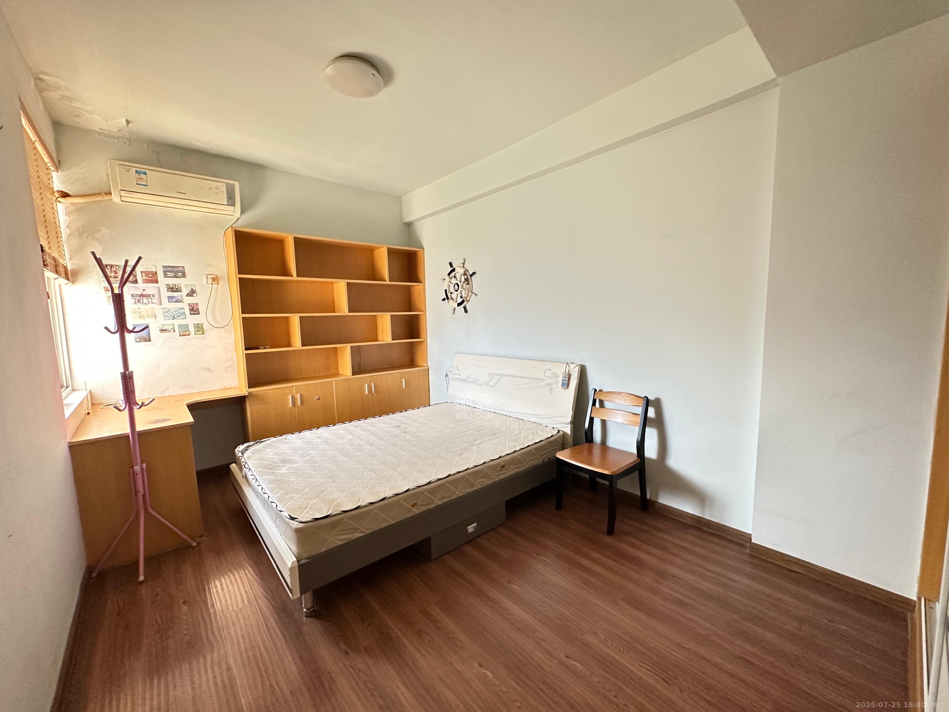 鄱阳小区 3室2厅2卫 1900.0元/月 鄱阳小区 3室2厅2卫 1900.0元/月室内图