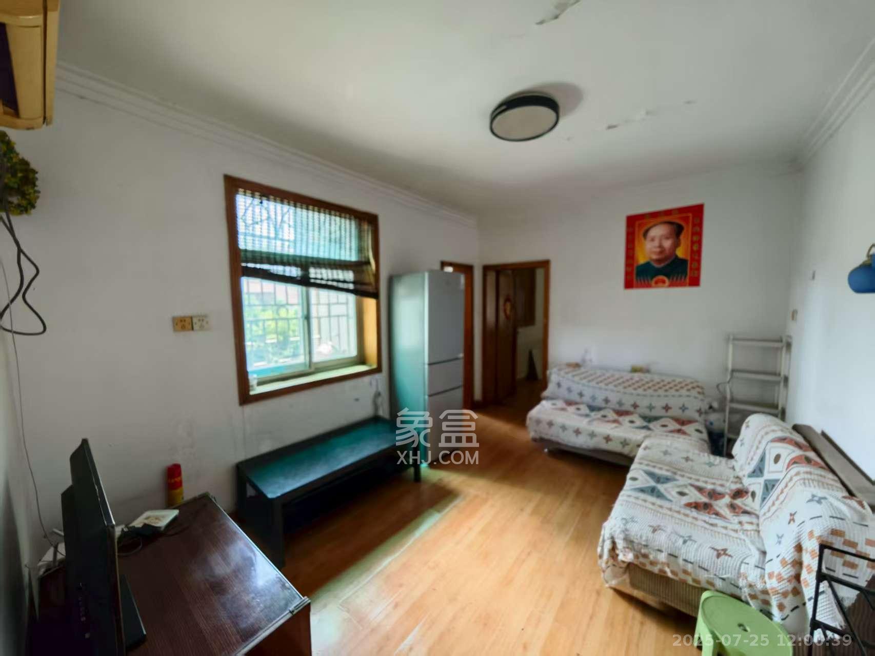 红旗区三片 2室1厅1卫 1500.0元/月 红旗区三片 2室1厅1卫 1500.0元/月室内图