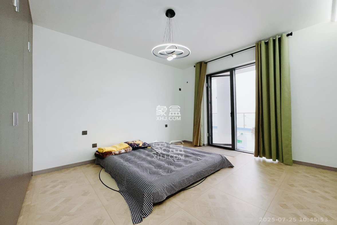 湘江世纪城富湾国际 4室2厅2卫 12000.00元/月 湘江世纪城富湾国际 4室2厅2卫 12000.00元/月室内图