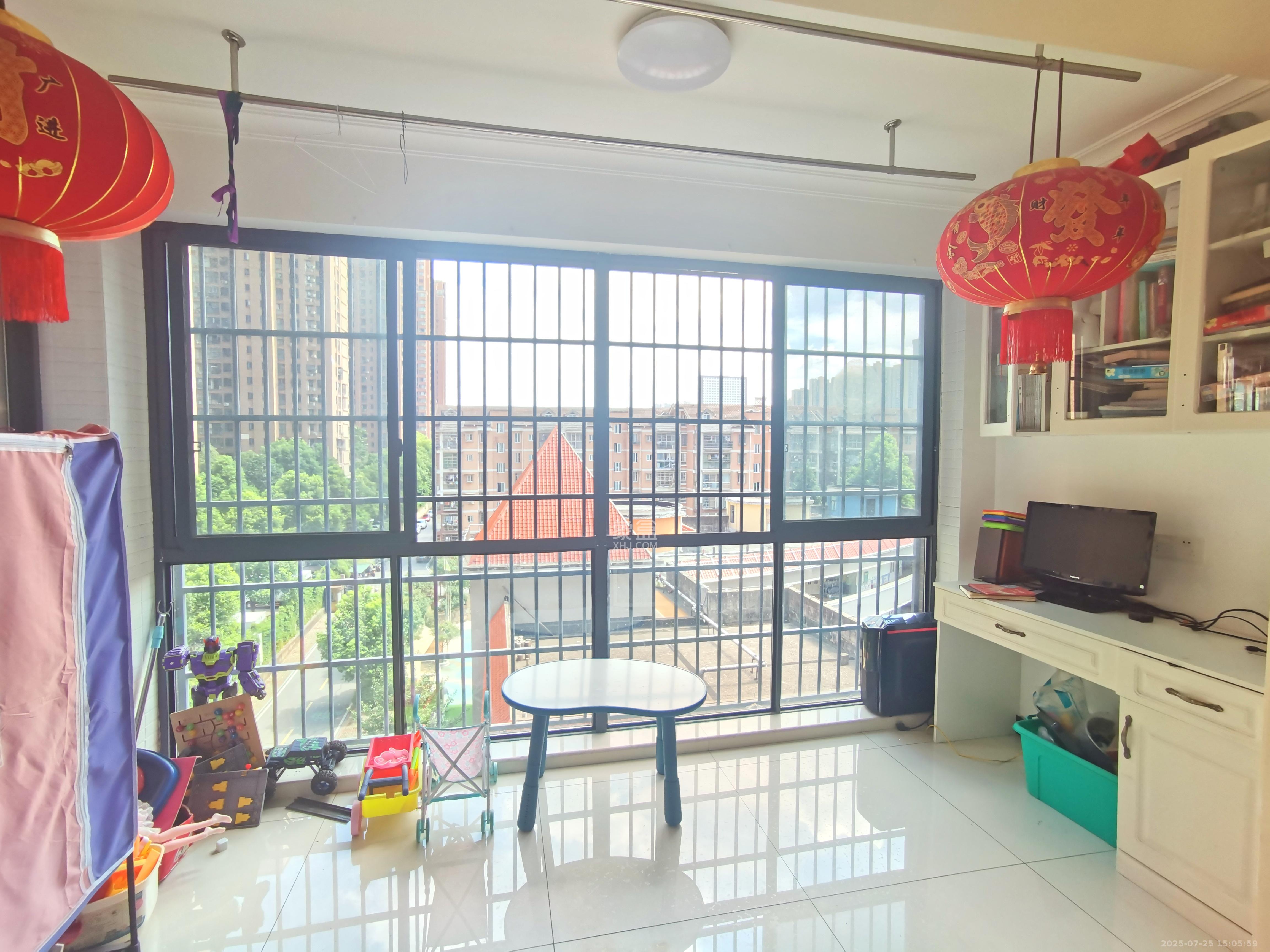 丰源国际 3室2厅2卫 1900.0元/月 丰源国际 3室2厅2卫 1900.0元/月室内图