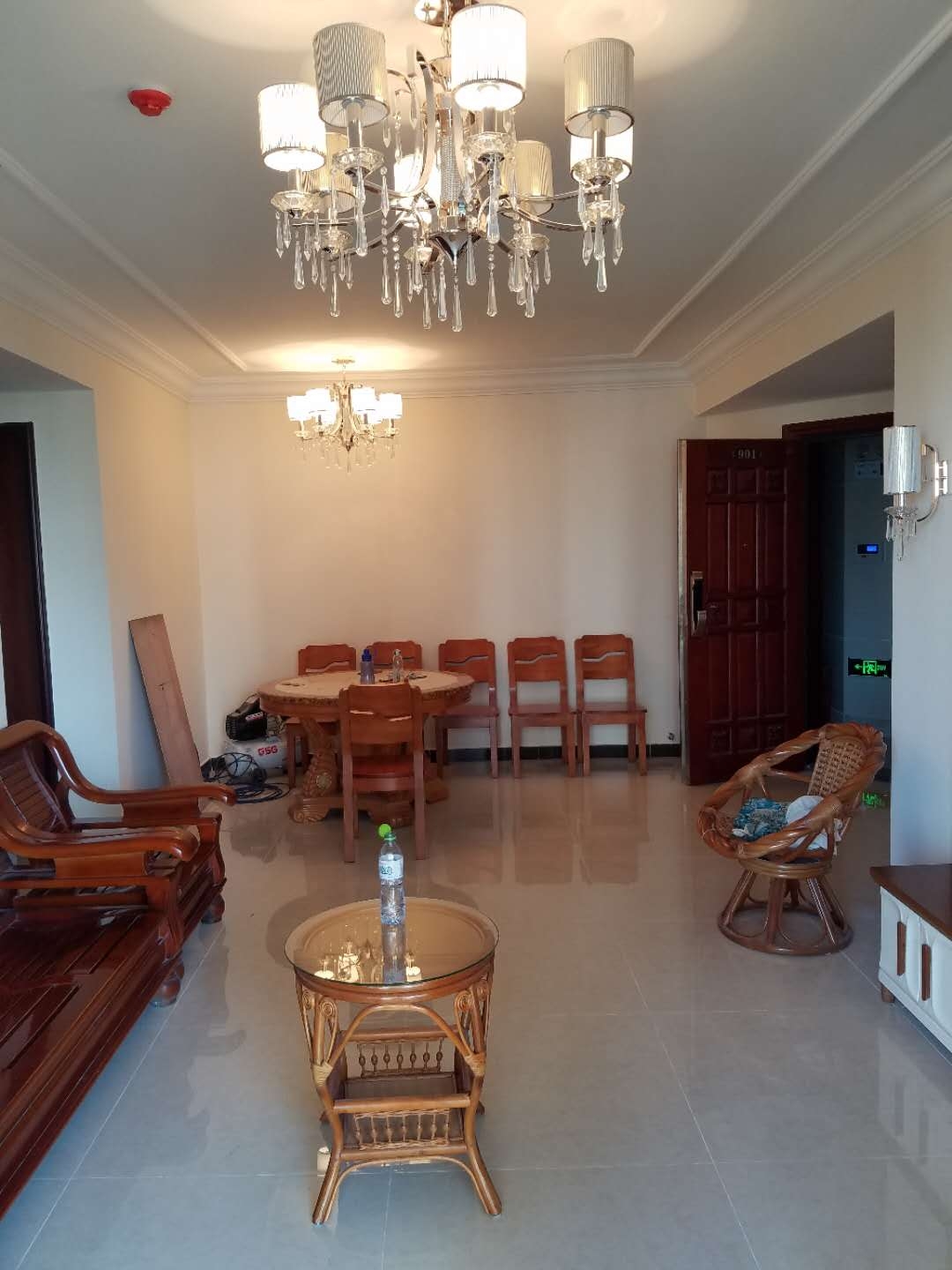 恒大外滩 2室2厅1卫 2700.0元/月 恒大外滩 2室2厅1卫 2700.0元/月室内图