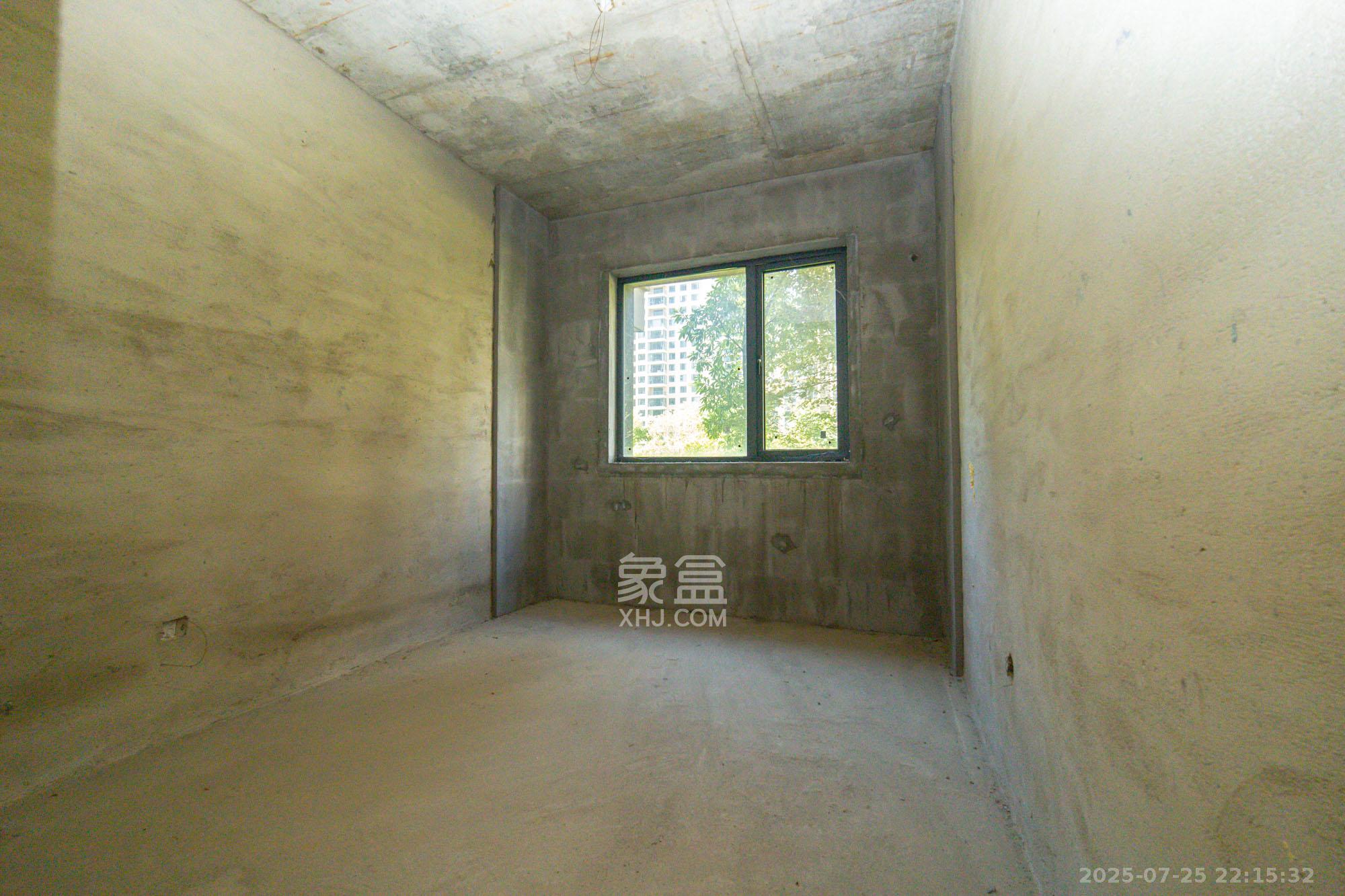 永宏万家里  4室2厅1卫    93.0万卧室