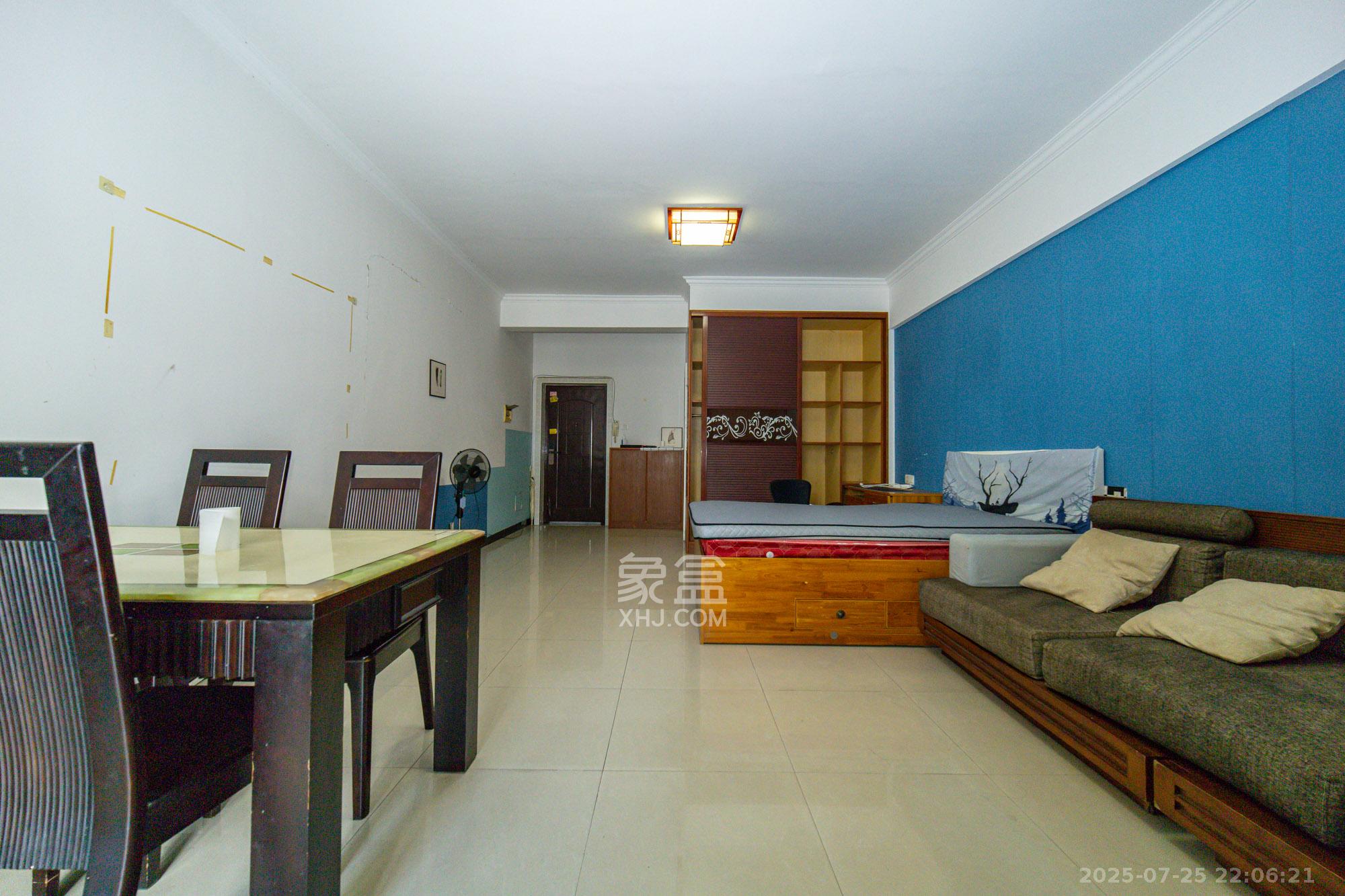 开源鑫景 1室1厅1卫 21.28万 开源鑫景 1室1厅1卫 21.28万客厅