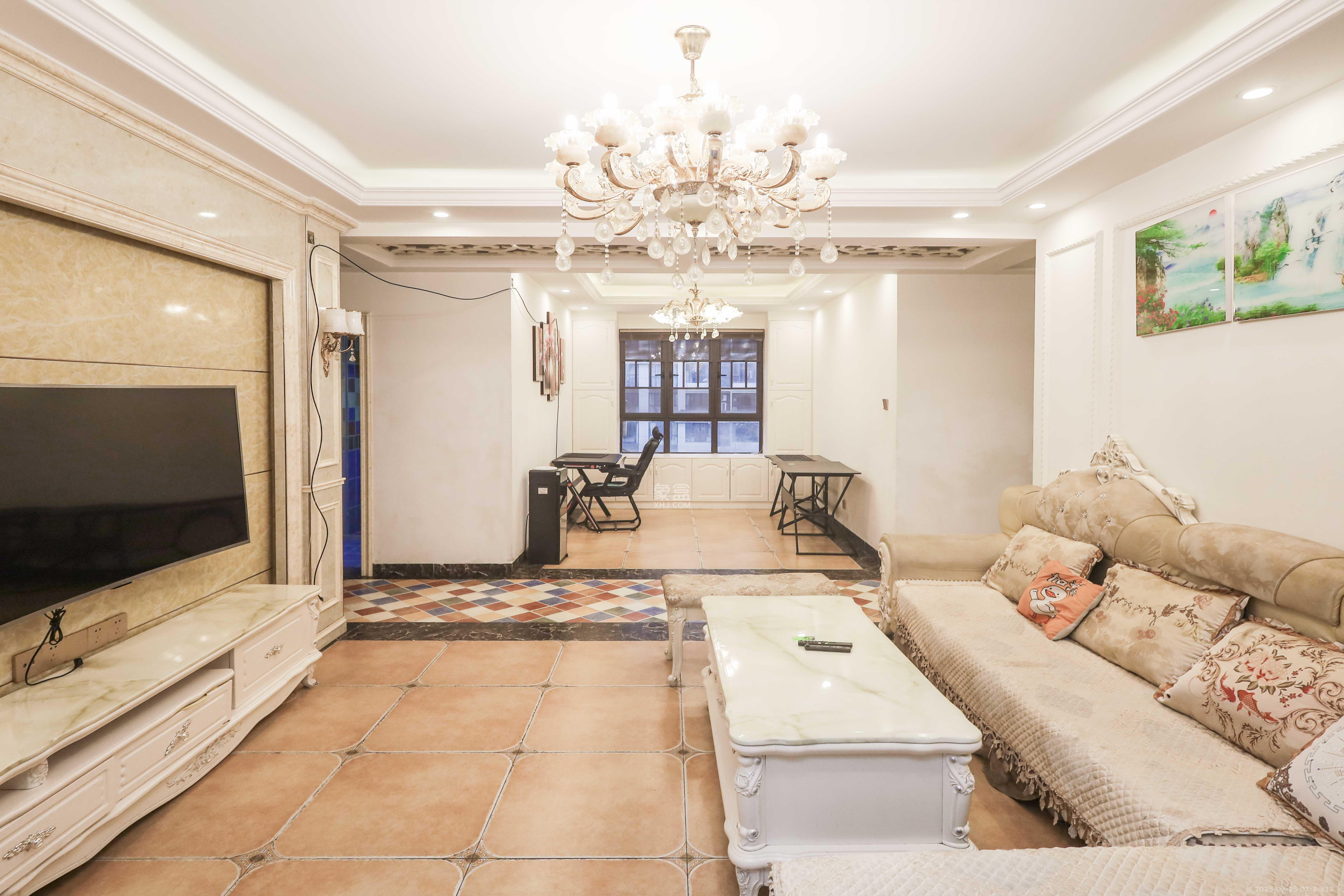 和泓梅溪四季  5室2厅2卫    3900.0元/月室内图