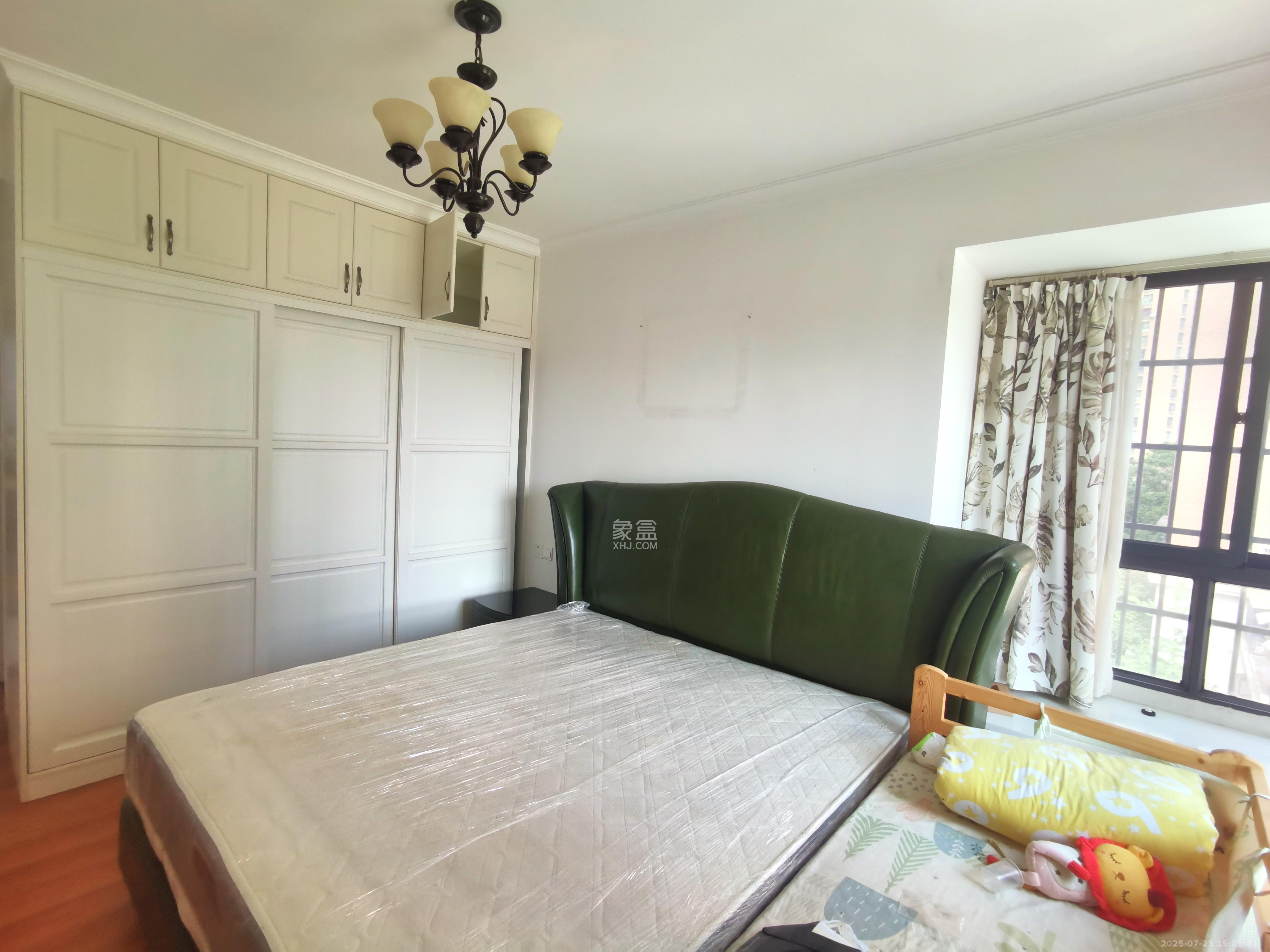 丰源国际 3室2厅2卫 1900.0元/月 丰源国际 3室2厅2卫 1900.0元/月室内图