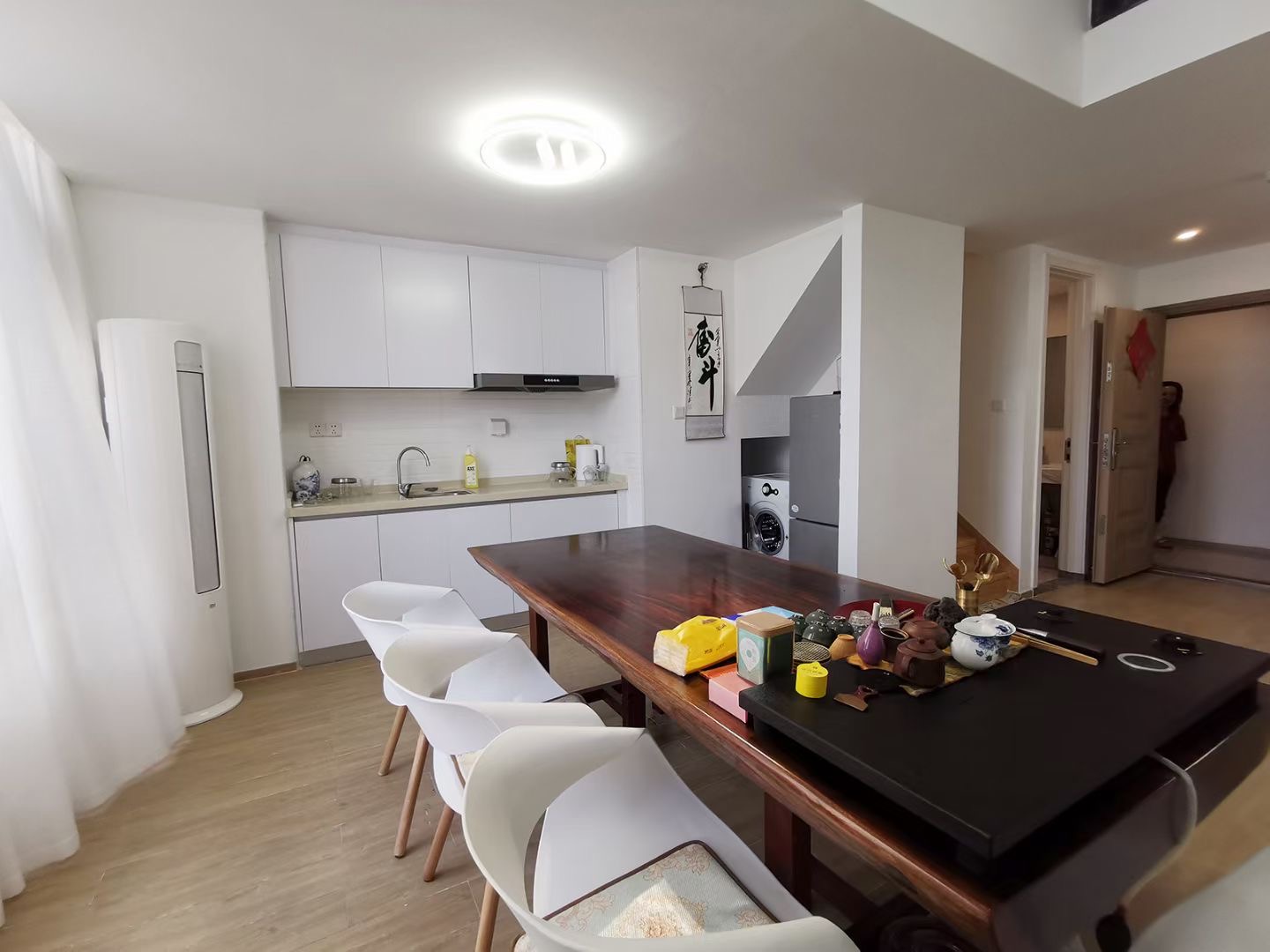 保利中央海岸三期熙园  2室1厅1卫    2300.0元/月 保利中央海岸三期熙园  2室1厅1卫    2300.0元/月室内图