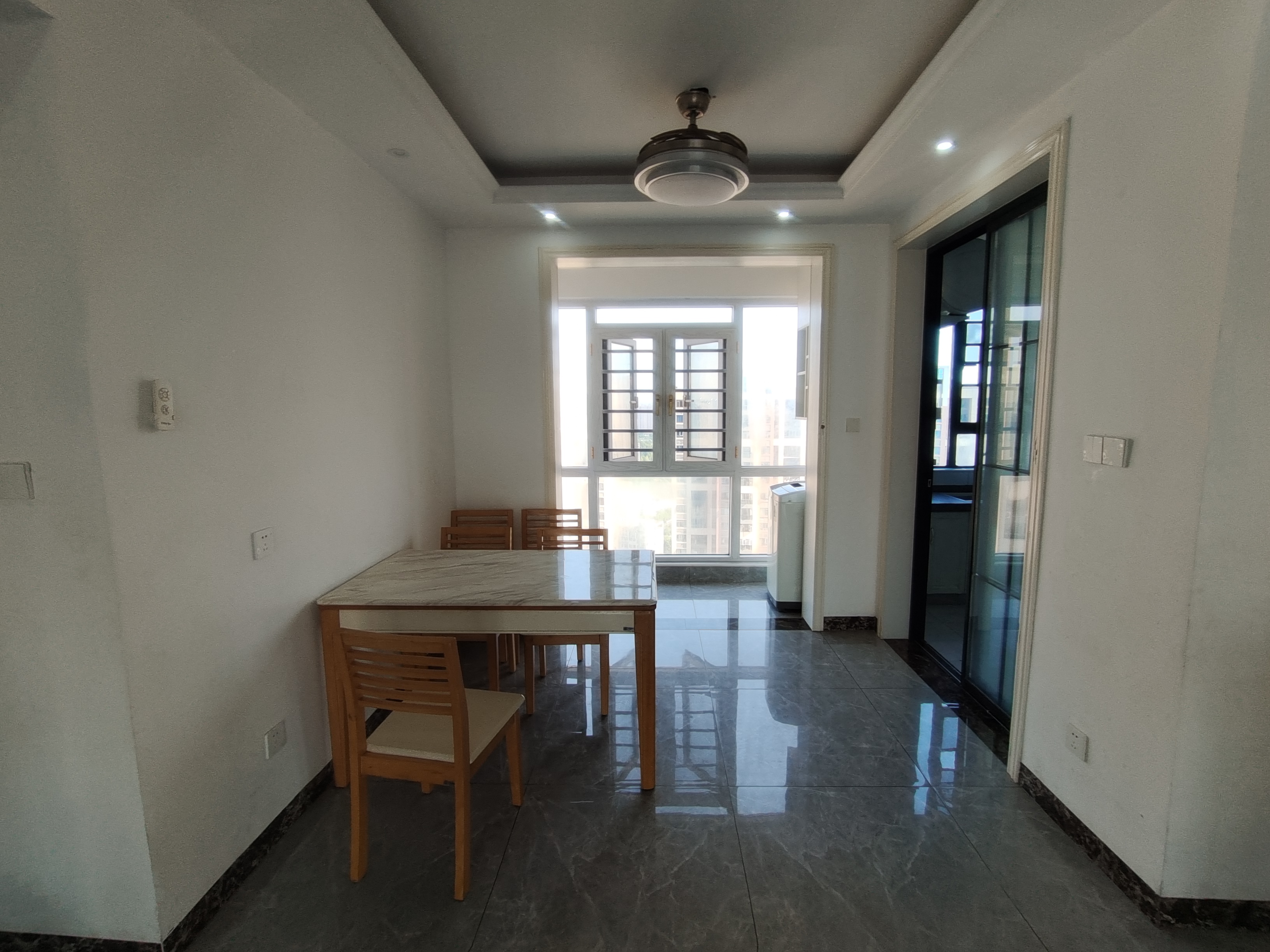 百弘学府城 1室0厅0卫 1600.0元/月 百弘学府城 1室0厅0卫 1600.0元/月室内图