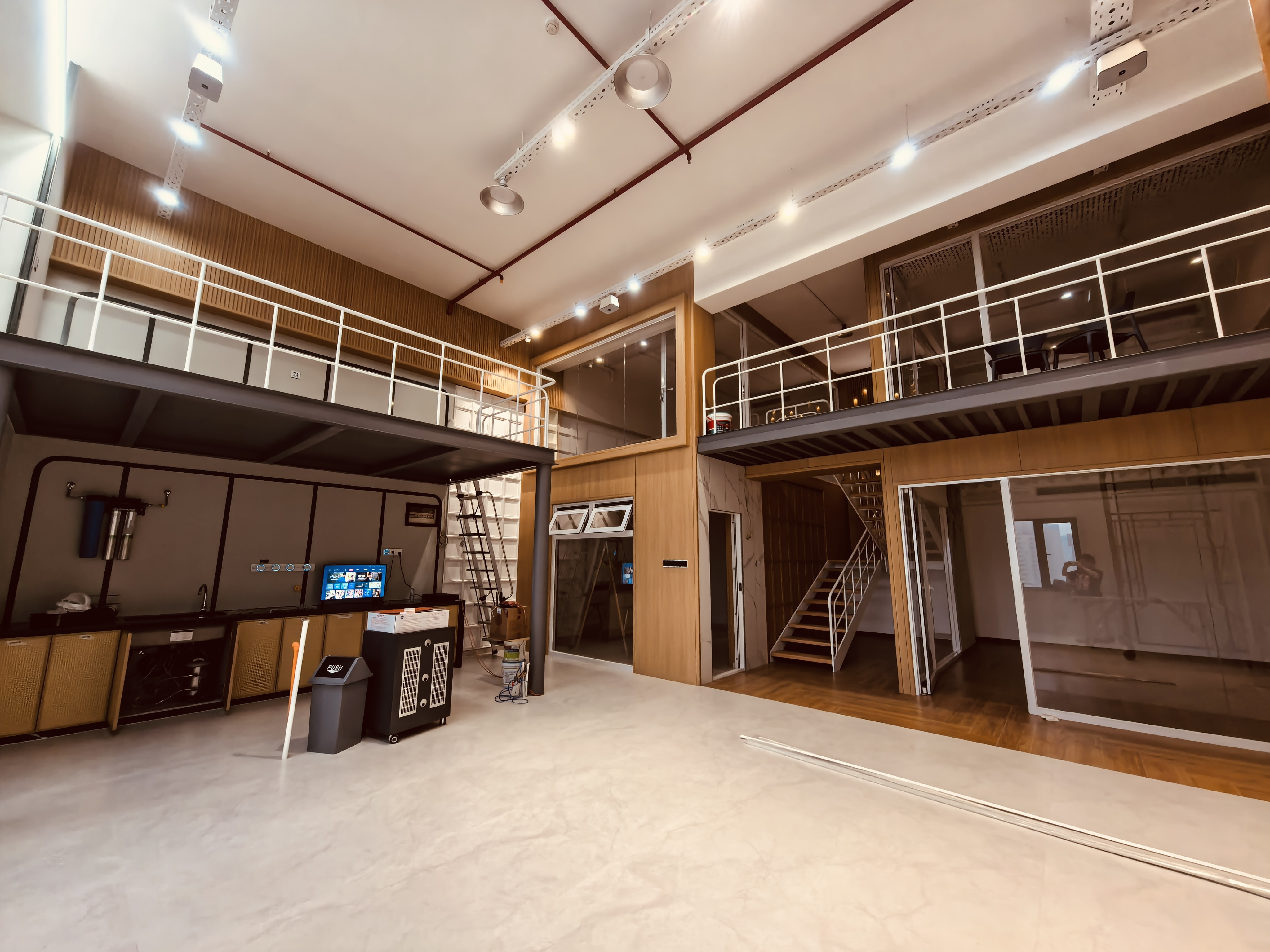 绿地领海广场 4室1厅1卫 15000.0元/月 绿地领海广场 4室1厅1卫 15000.0元/月室内图