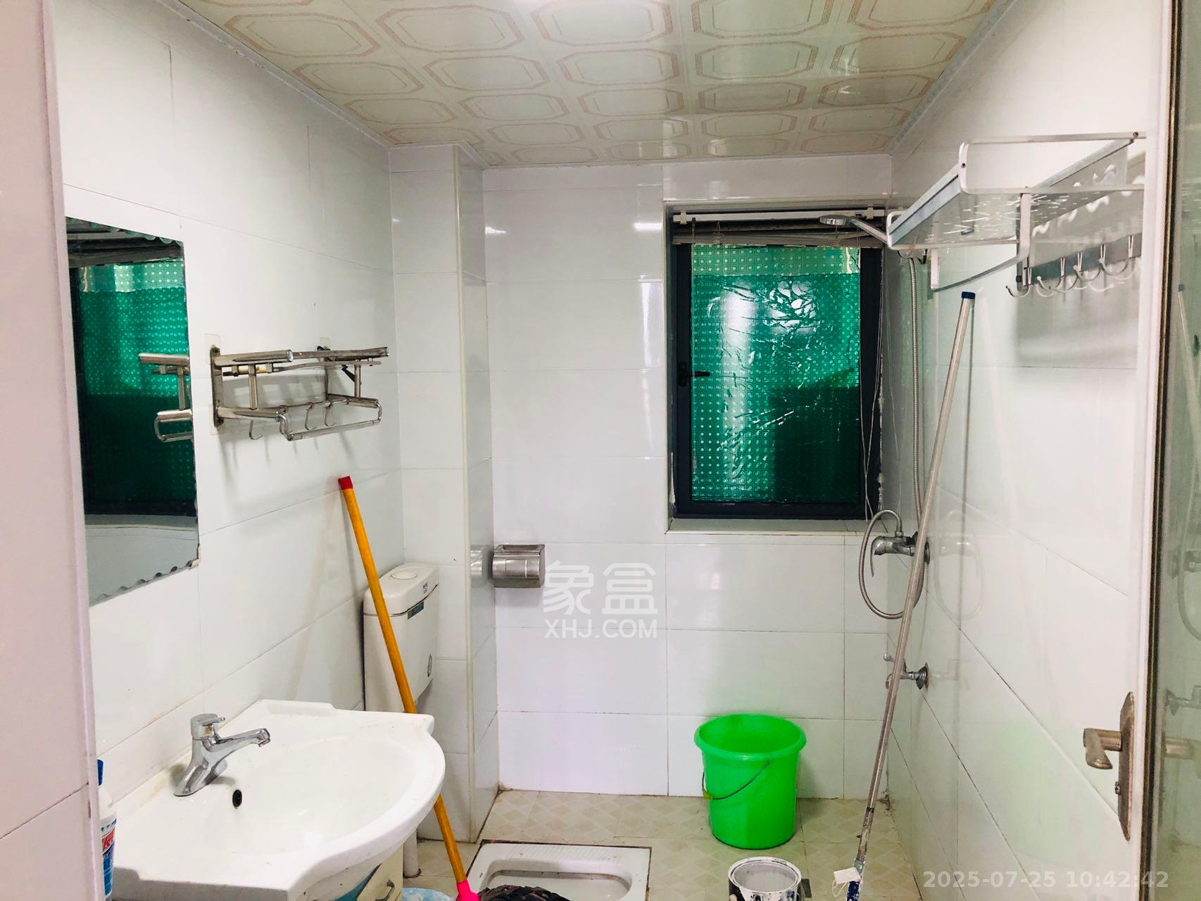 中建芙蓉嘉苑 3室2厅2卫 2000.0元/月 中建芙蓉嘉苑 3室2厅2卫 2000.0元/月室内图