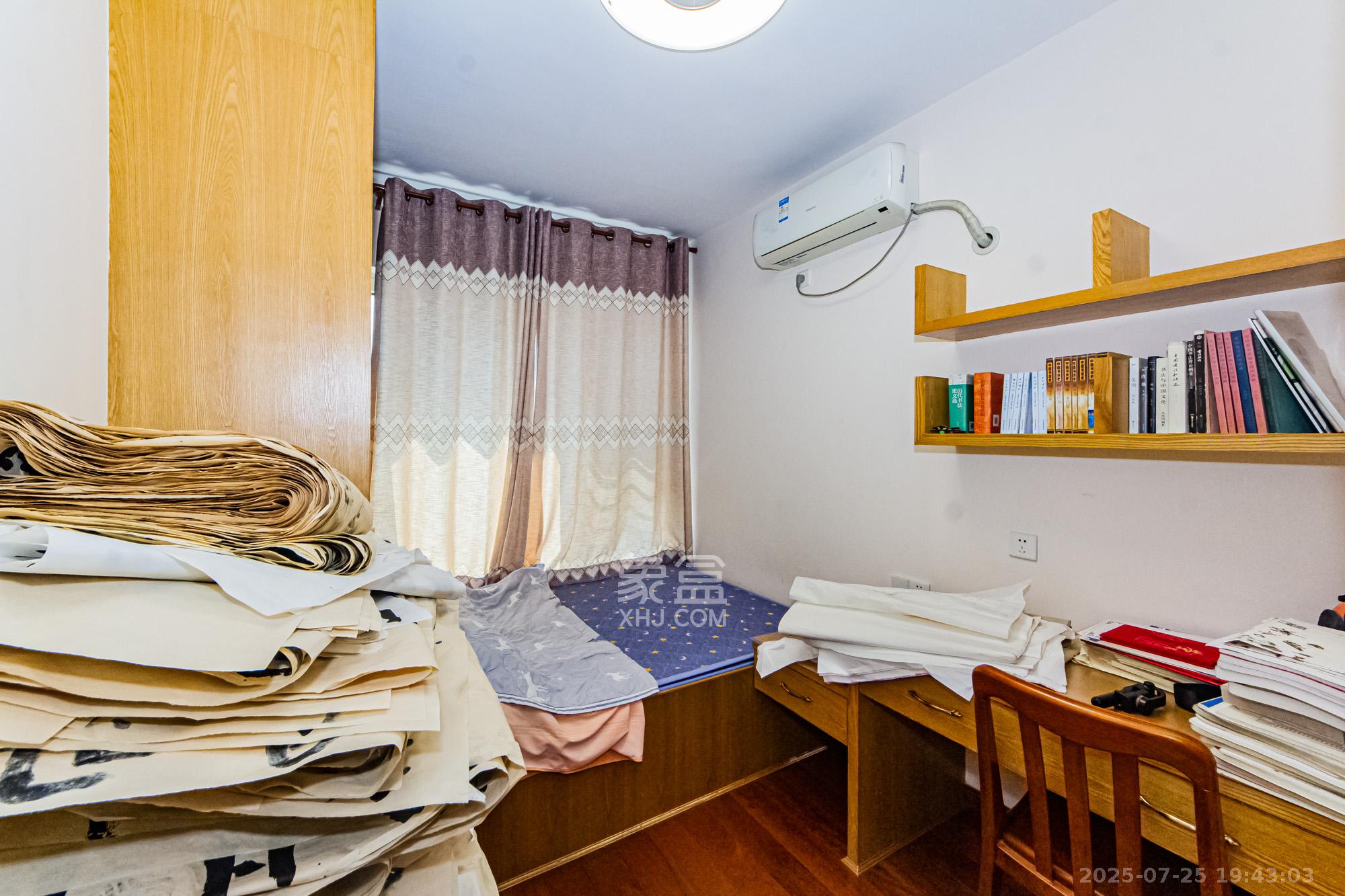 北辰三角洲D2区  3室2厅1卫    135.0万 北辰三角洲D2区  3室2厅1卫    135.0万卧室