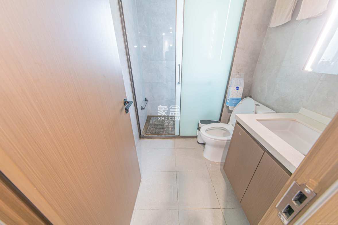 江悦和鸣  3室2厅2卫    195.0万 江悦和鸣  3室2厅2卫    195.0万卫生间