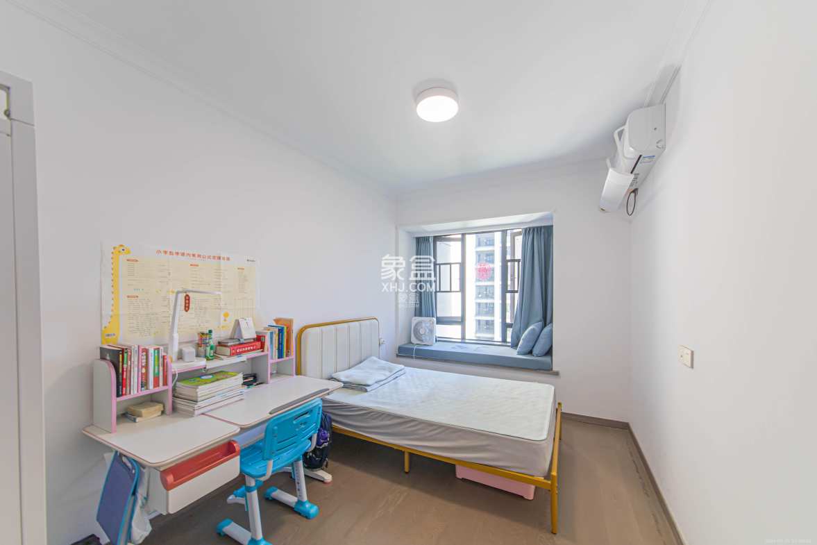 江悦和鸣  3室2厅2卫    195.0万 江悦和鸣  3室2厅2卫    195.0万卧室