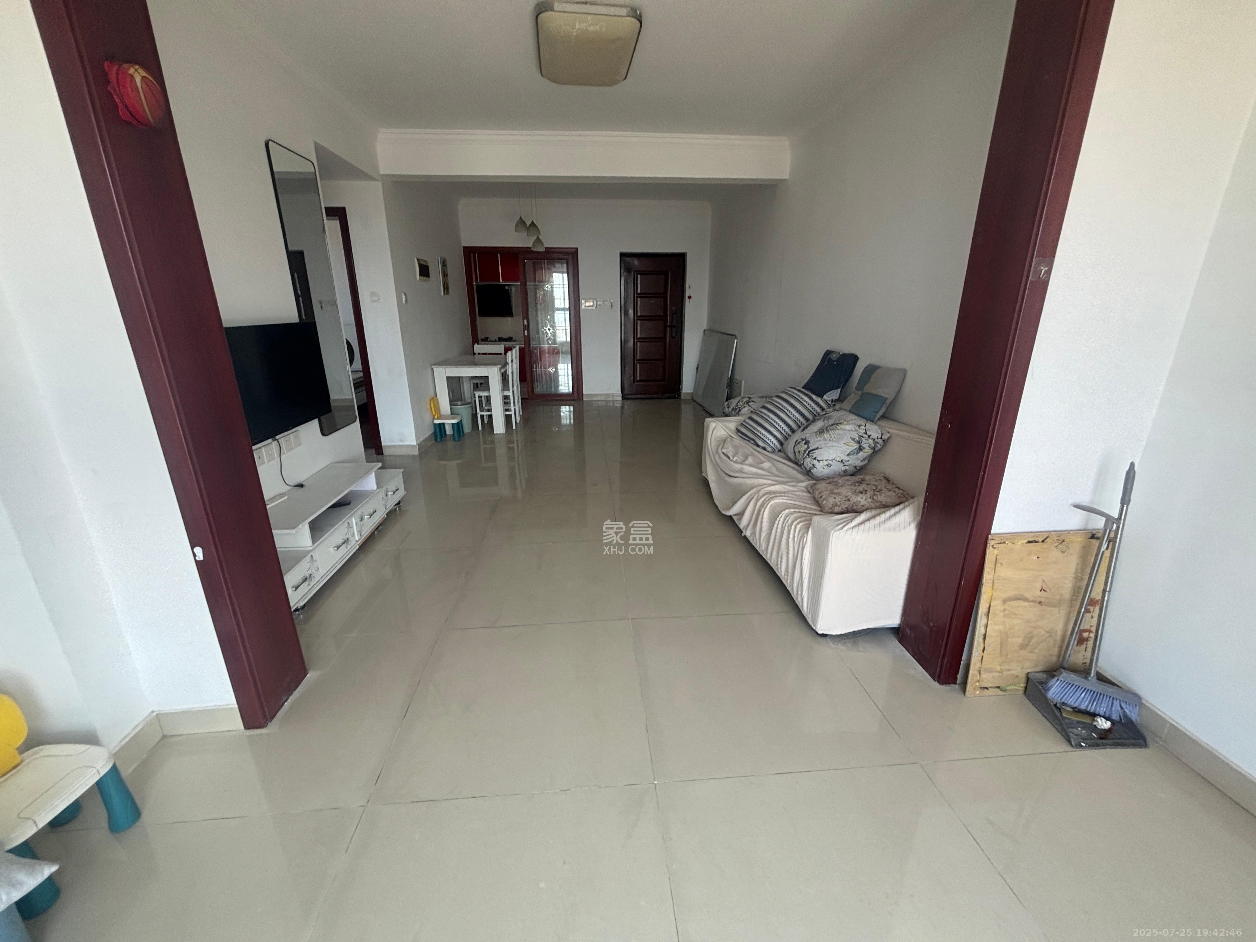 湘楚华庭 2室2厅1卫 2200.0元/月 湘楚华庭 2室2厅1卫 2200.0元/月室内图