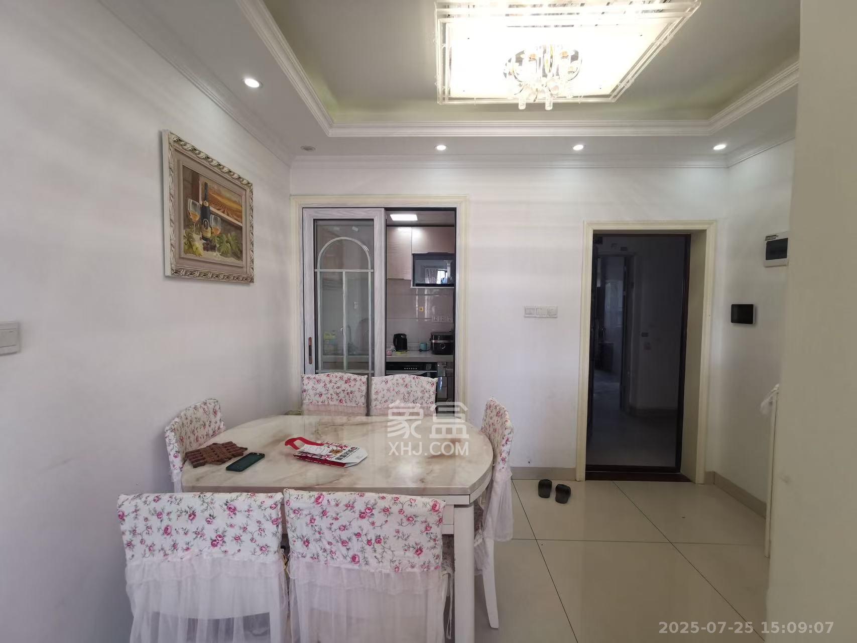 天麓尚层 2室2厅1卫 2200.0元/月 天麓尚层 2室2厅1卫 2200.0元/月室内图