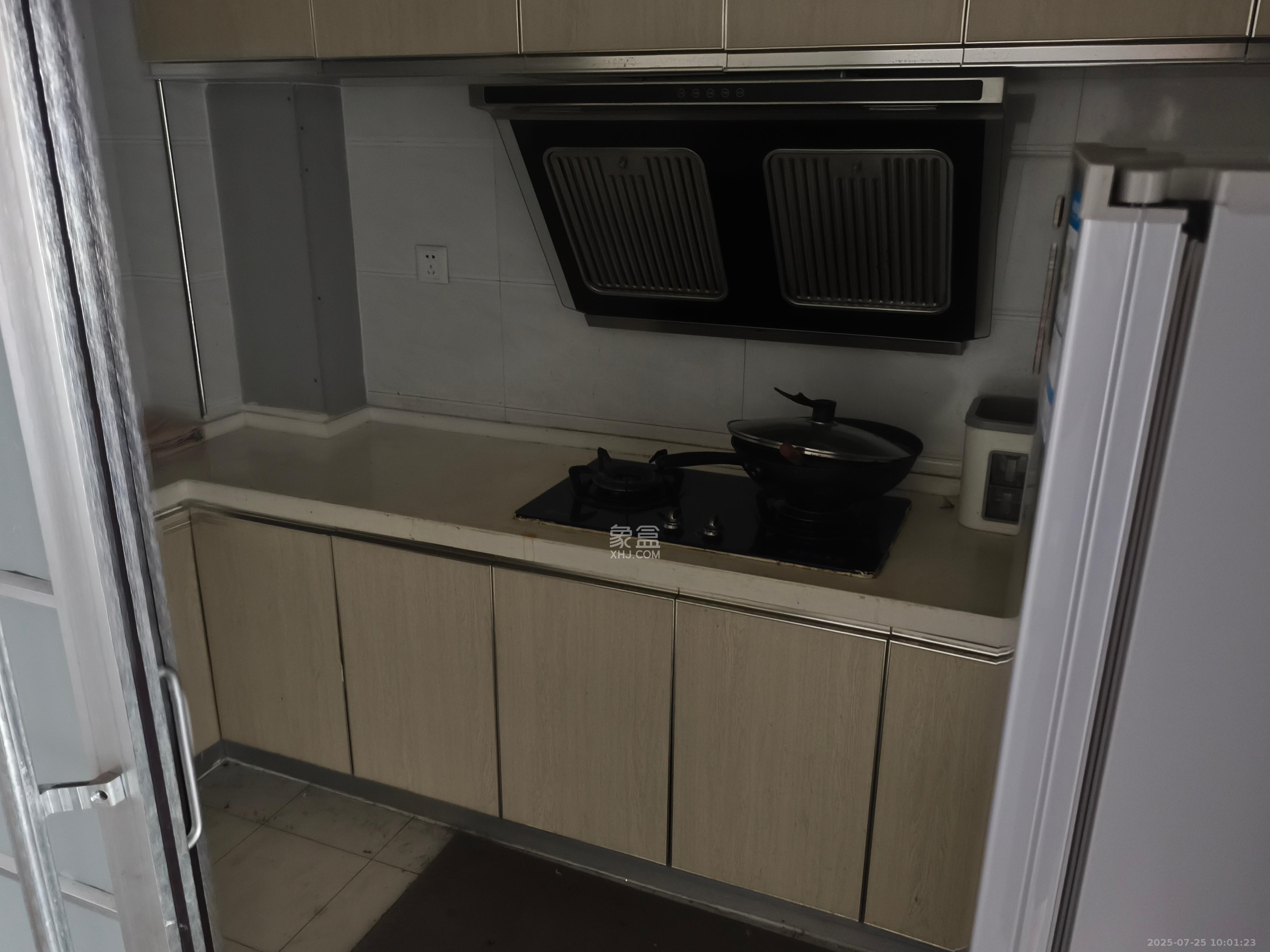 湘腾城市广场 3室1厅1卫 3000.0元/月 湘腾城市广场 3室1厅1卫 3000.0元/月室内图