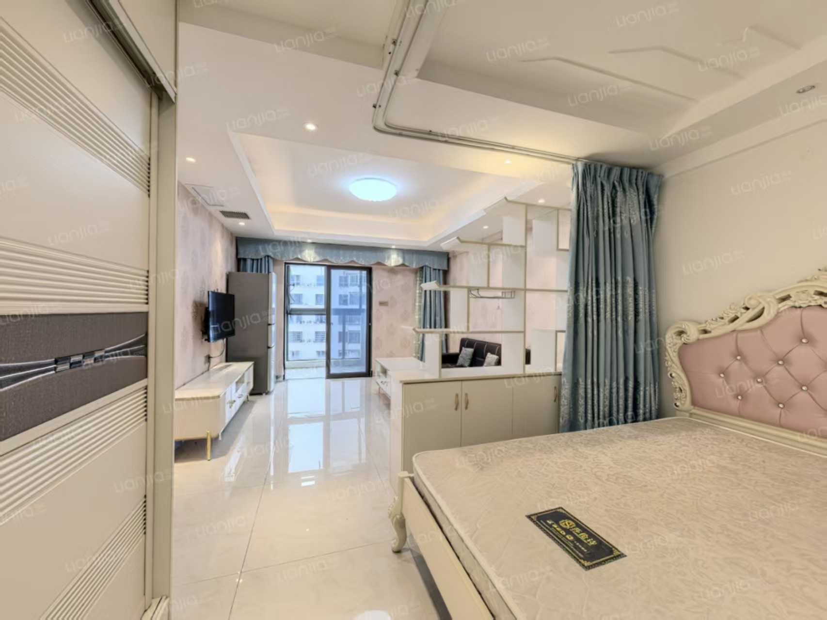 宇建国贸城 1室1厅1卫 2300.0元/月 宇建国贸城 1室1厅1卫 2300.0元/月室内图