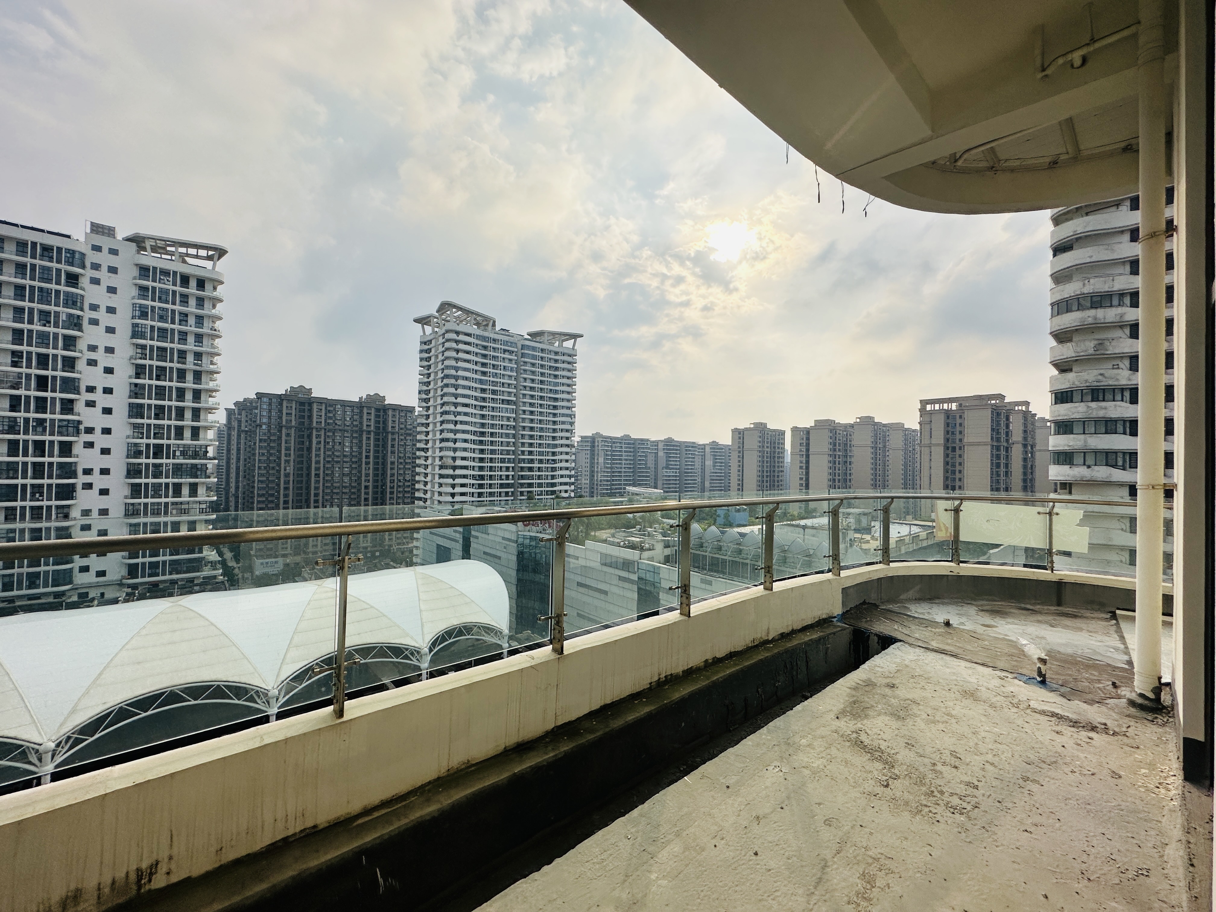 远大购物广场 2室2厅1卫 115.0万 远大购物广场 2室2厅1卫 115.0万客厅