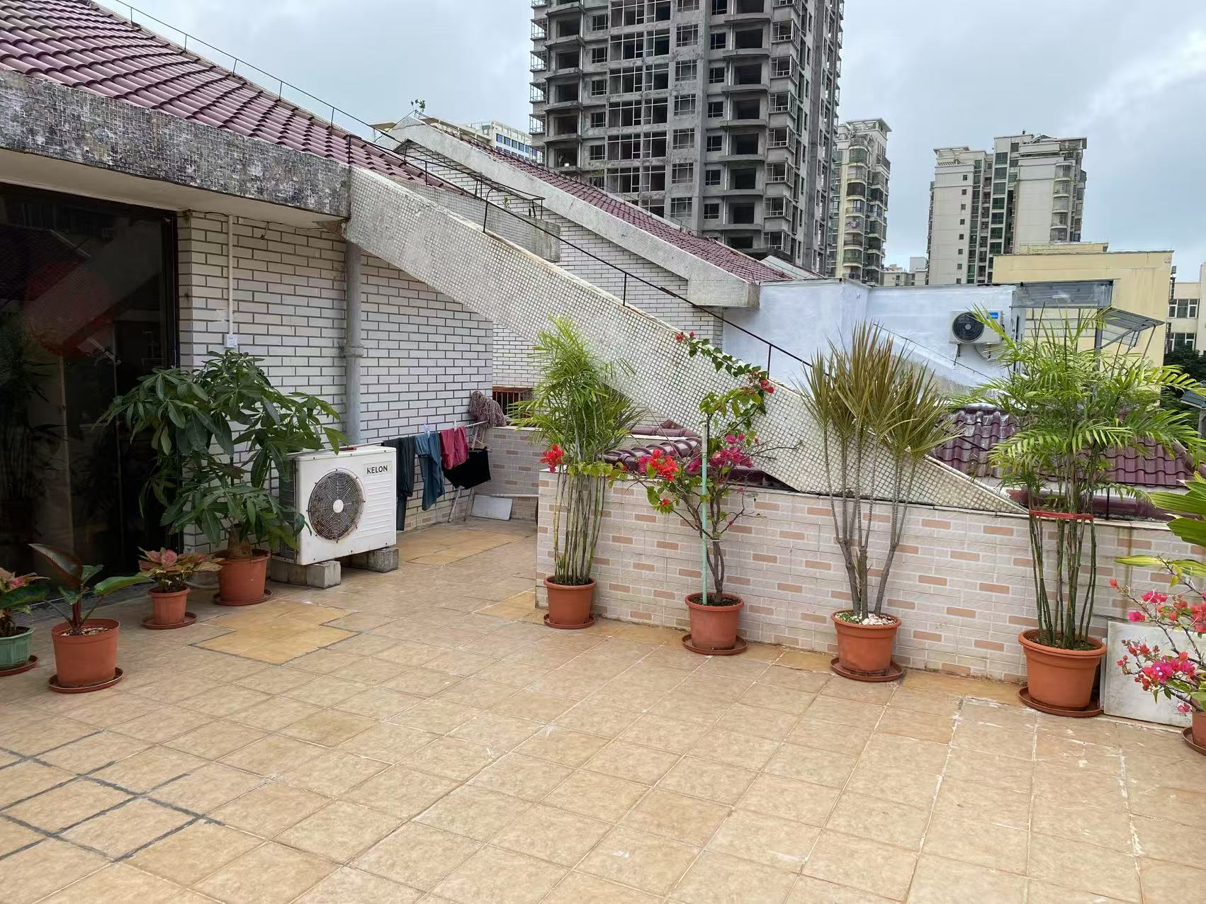 怡昌花园 3室2厅1卫 126.0万 怡昌花园 3室2厅1卫 126.0万客厅