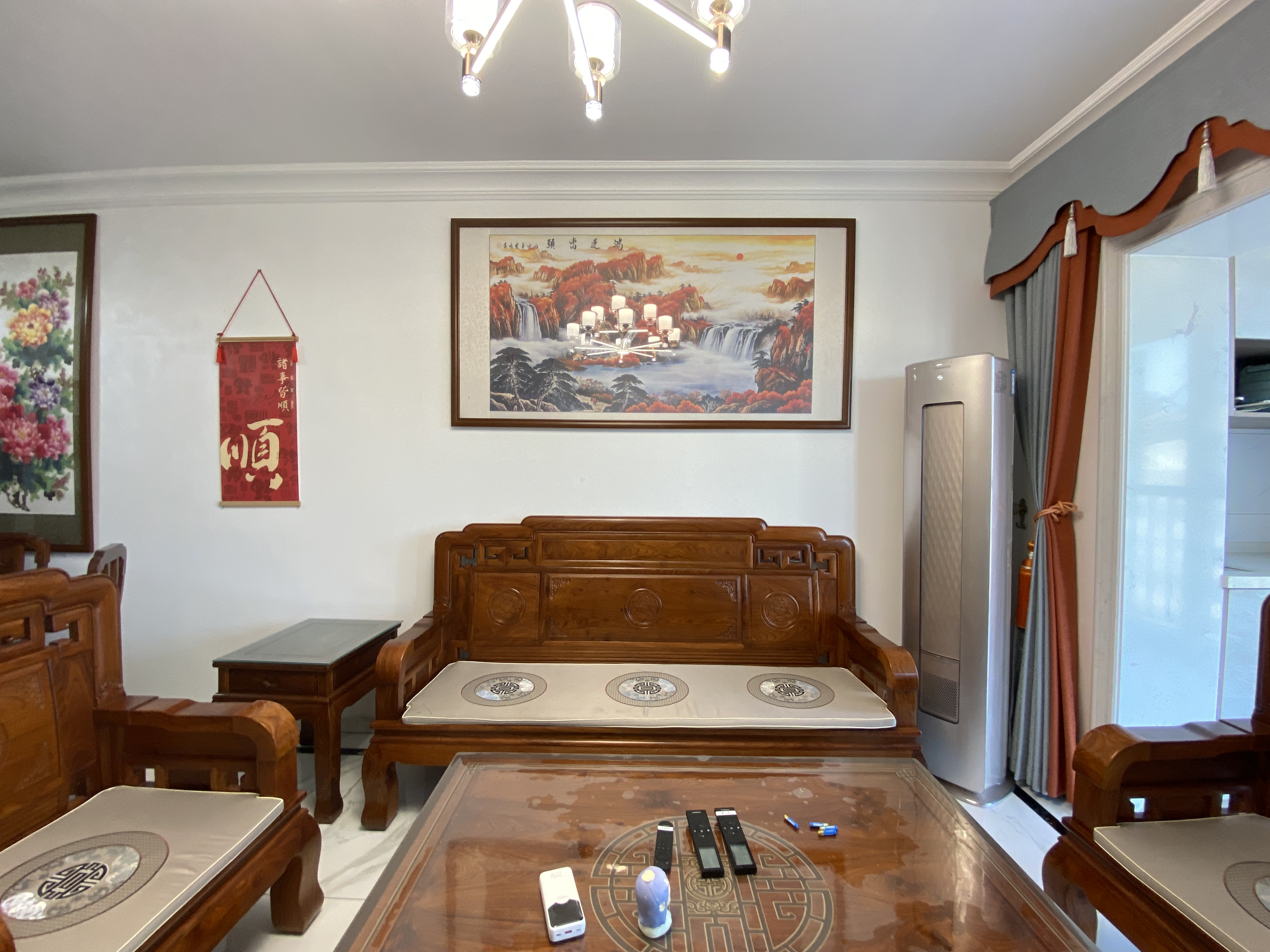 滨江海岸三期 3室2厅2卫 4200.0元/月 滨江海岸三期 3室2厅2卫 4200.0元/月室内图