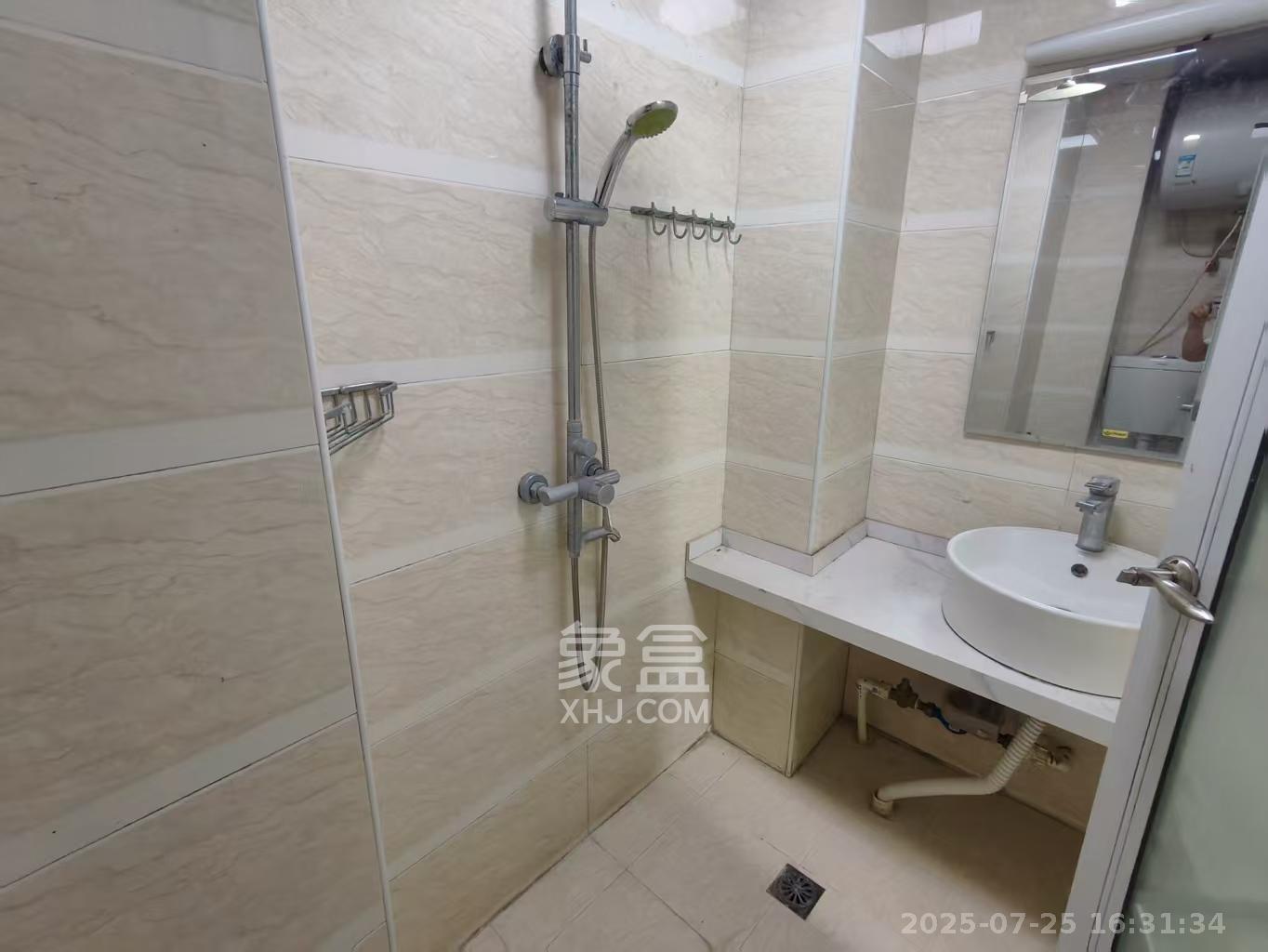 万博汇  1室1厅1卫   1500.00元/月室内图