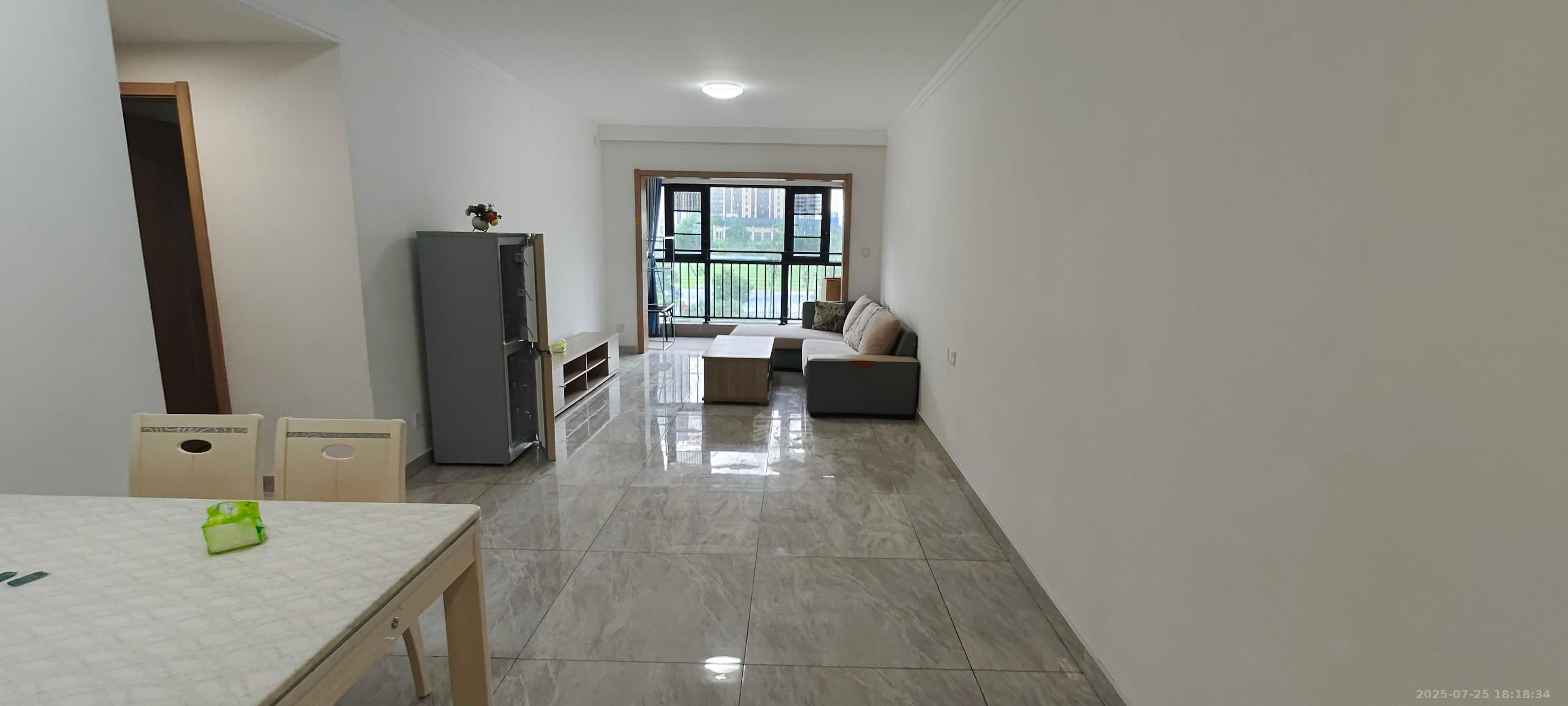 美的翰城  3室2厅2卫    1800.0元/月 美的翰城  3室2厅2卫    1800.0元/月室内图