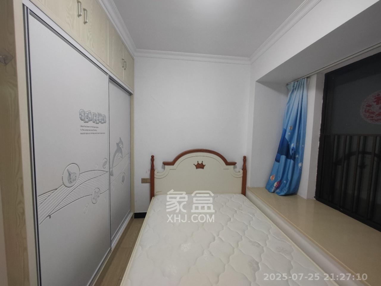 华润凤凰城三期 3室2厅1卫 2300.0元/月 华润凤凰城三期 3室2厅1卫 2300.0元/月室内图