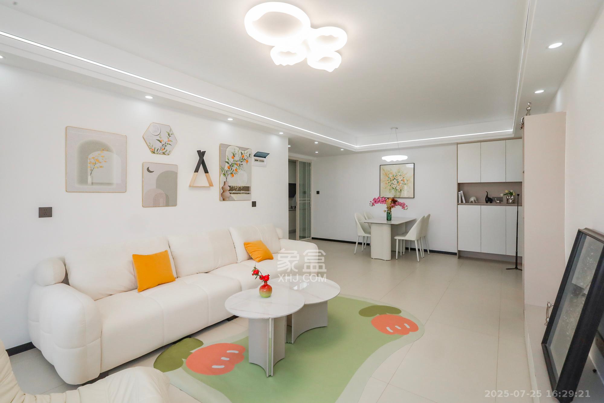 谷山乐园三期  3室2厅1卫    59.8万 谷山乐园三期  3室2厅1卫    59.8万客厅