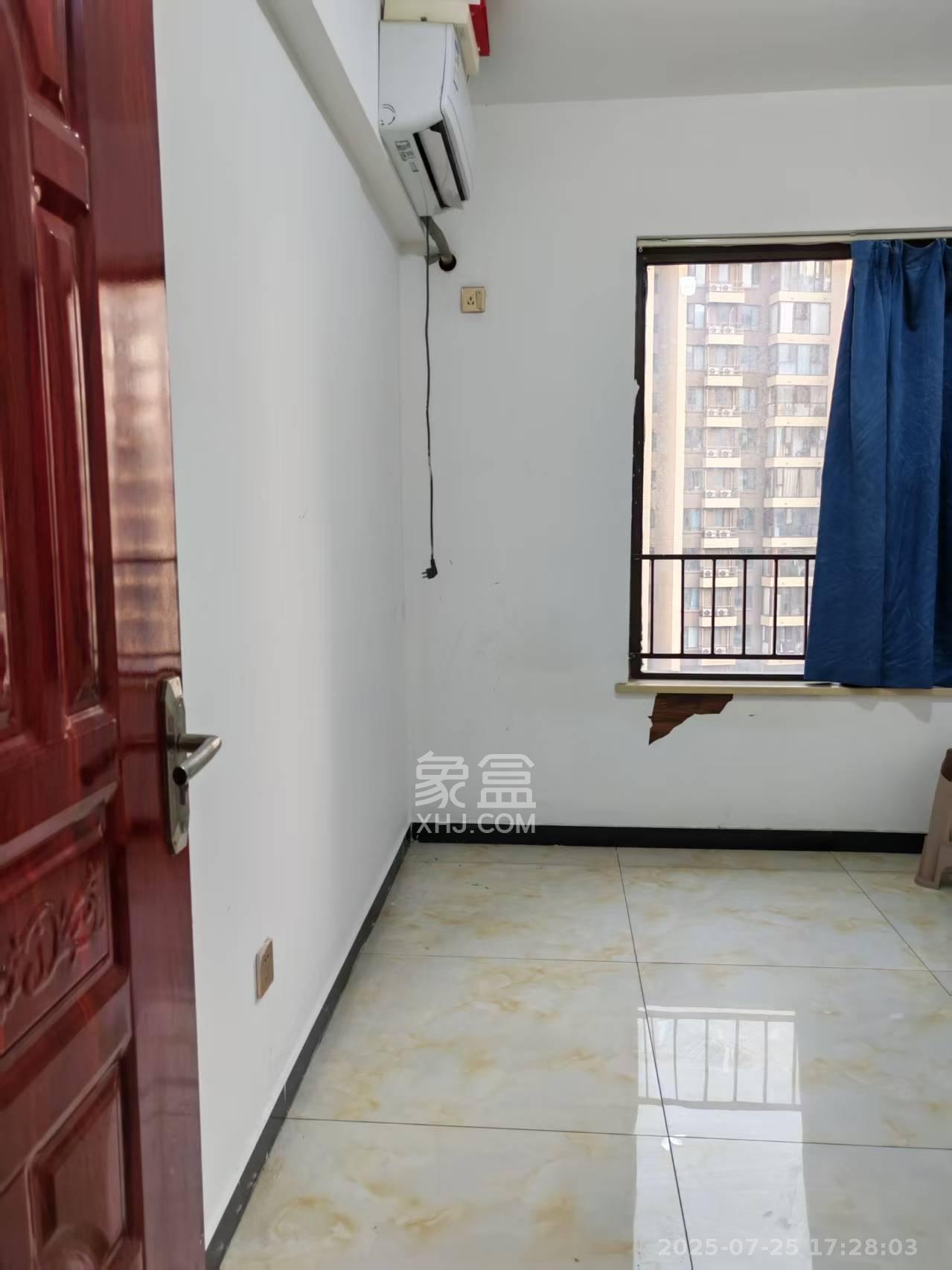 卓越浅水湾  4室2厅2卫    3500.0元/月室内图