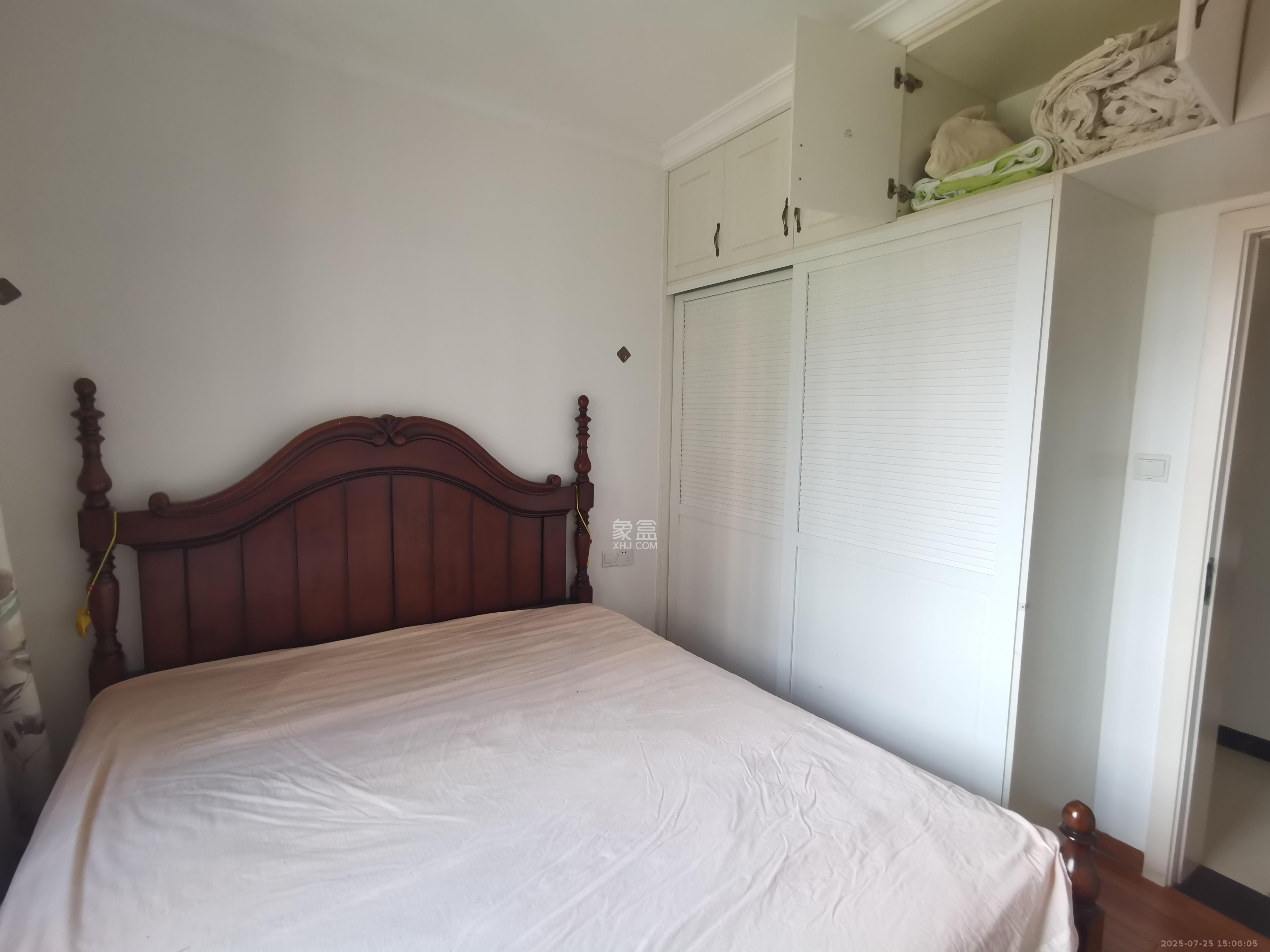 丰源国际 3室2厅2卫 1900.0元/月 丰源国际 3室2厅2卫 1900.0元/月室内图