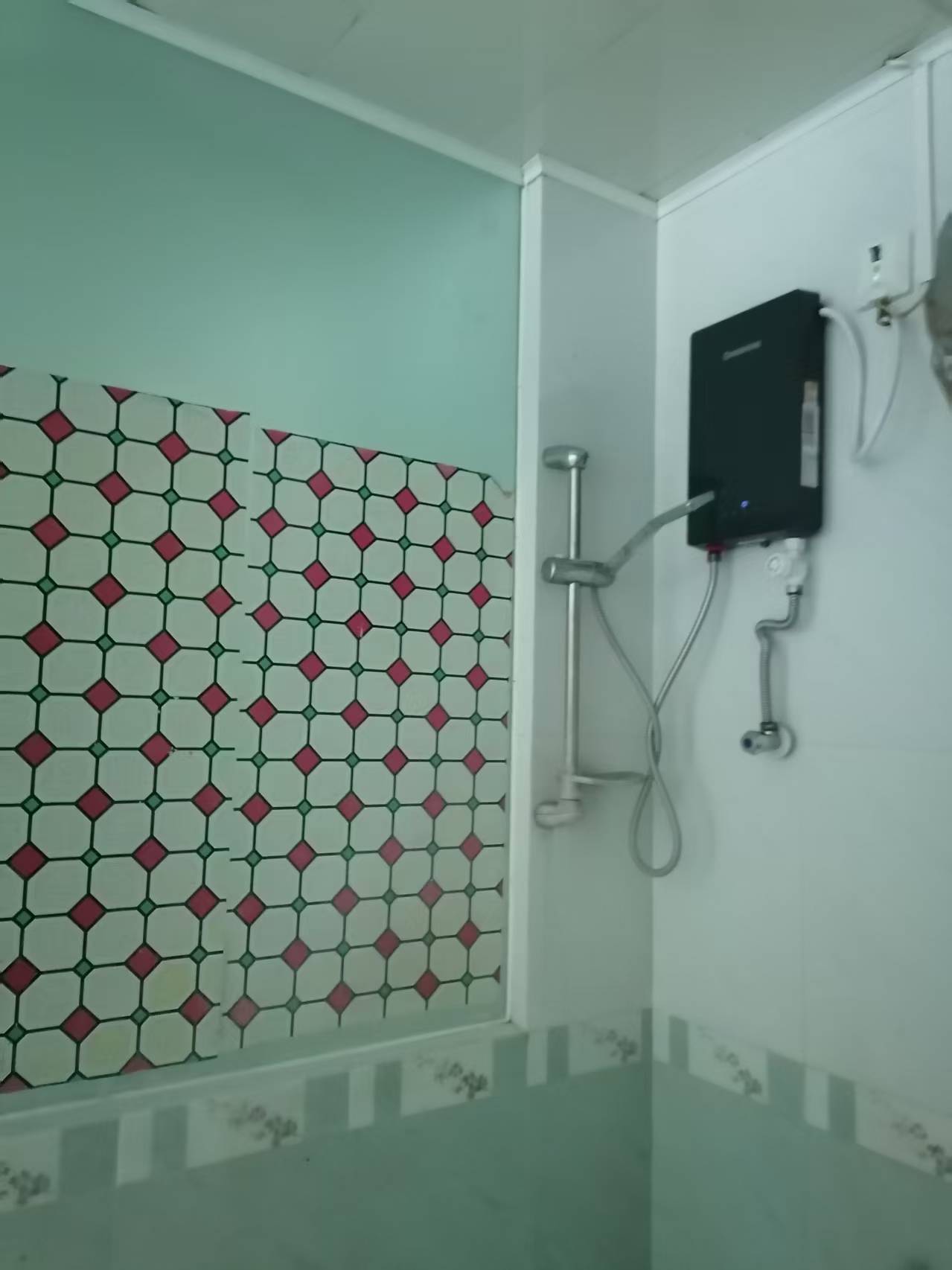 华贸大厦(华贸花苑) 2室2厅1卫 2100.0元/月 华贸大厦(华贸花苑) 2室2厅1卫 2100.0元/月室内图