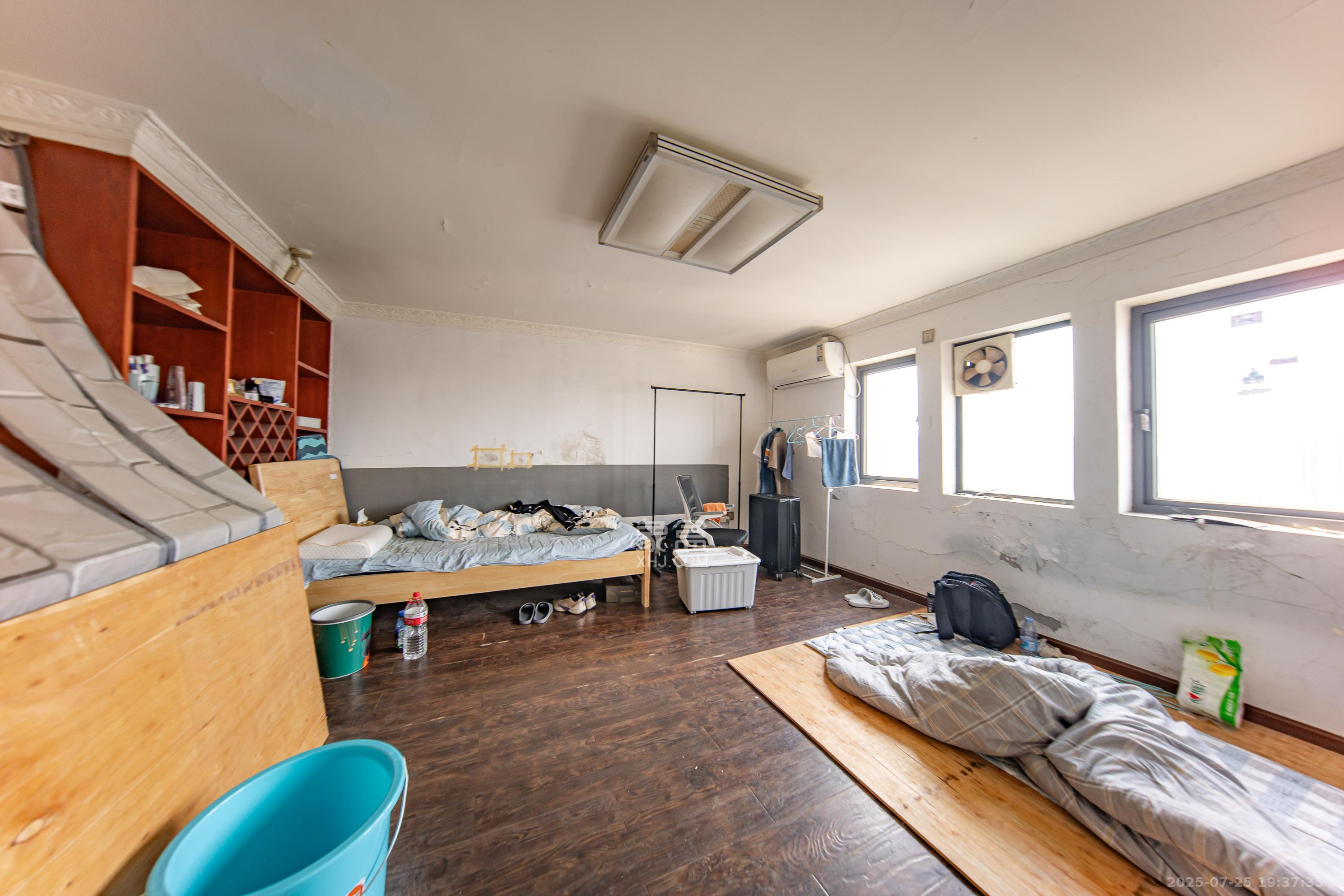 中建麓山和苑  5室2厅2卫    78.0万 中建麓山和苑  5室2厅2卫    78.0万其他