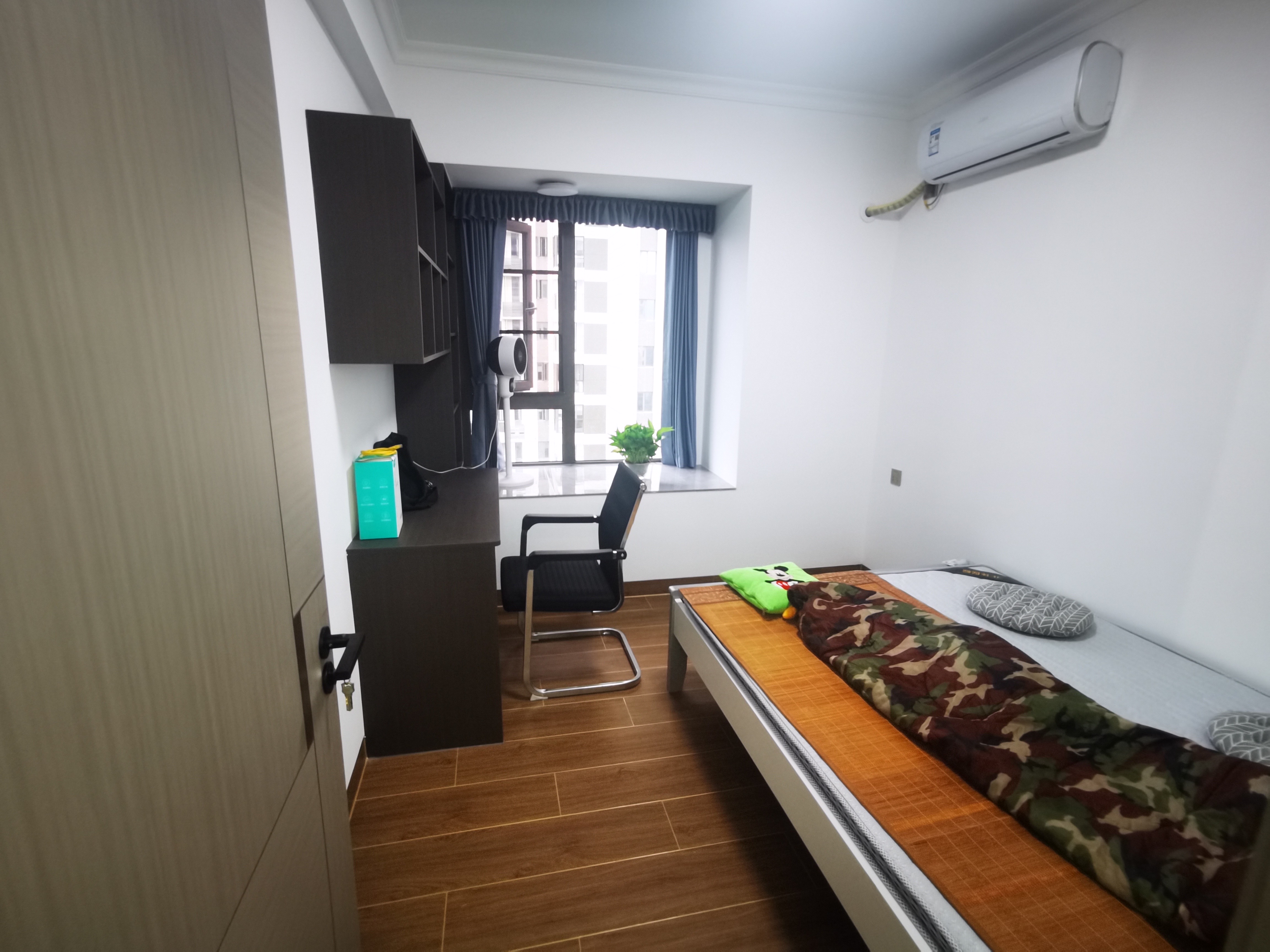 世茂云城 1室0厅0卫 1800.0元/月 世茂云城 1室0厅0卫 1800.0元/月室内图