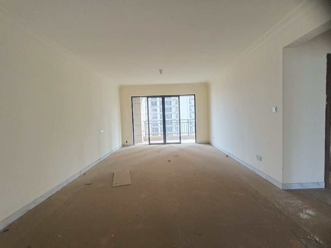 碧桂园梓山府 4室2厅2卫 1800.0元/月 碧桂园梓山府 4室2厅2卫 1800.0元/月室内图