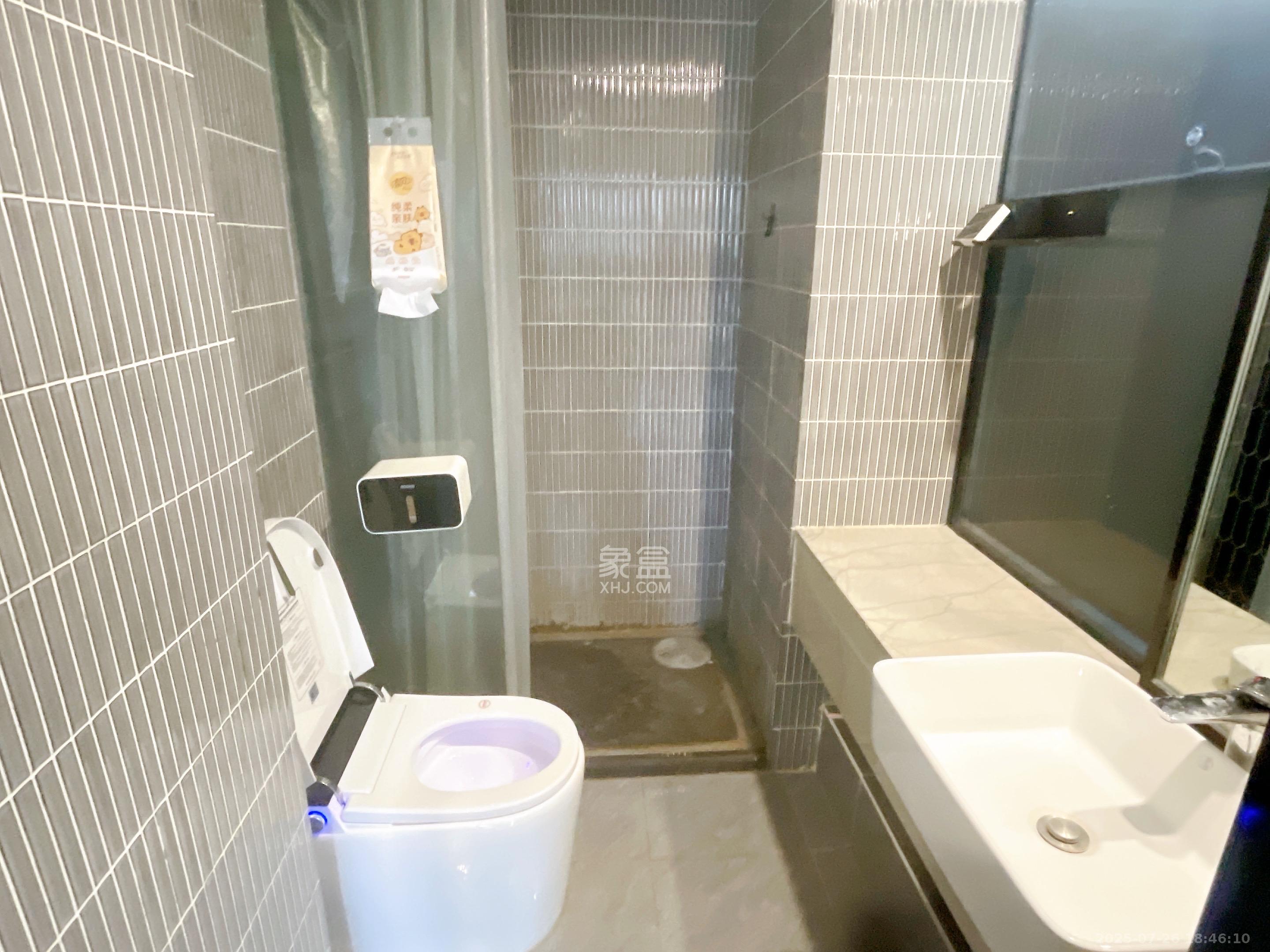 天健城  1室1厅1卫   2200.00元/月室内图