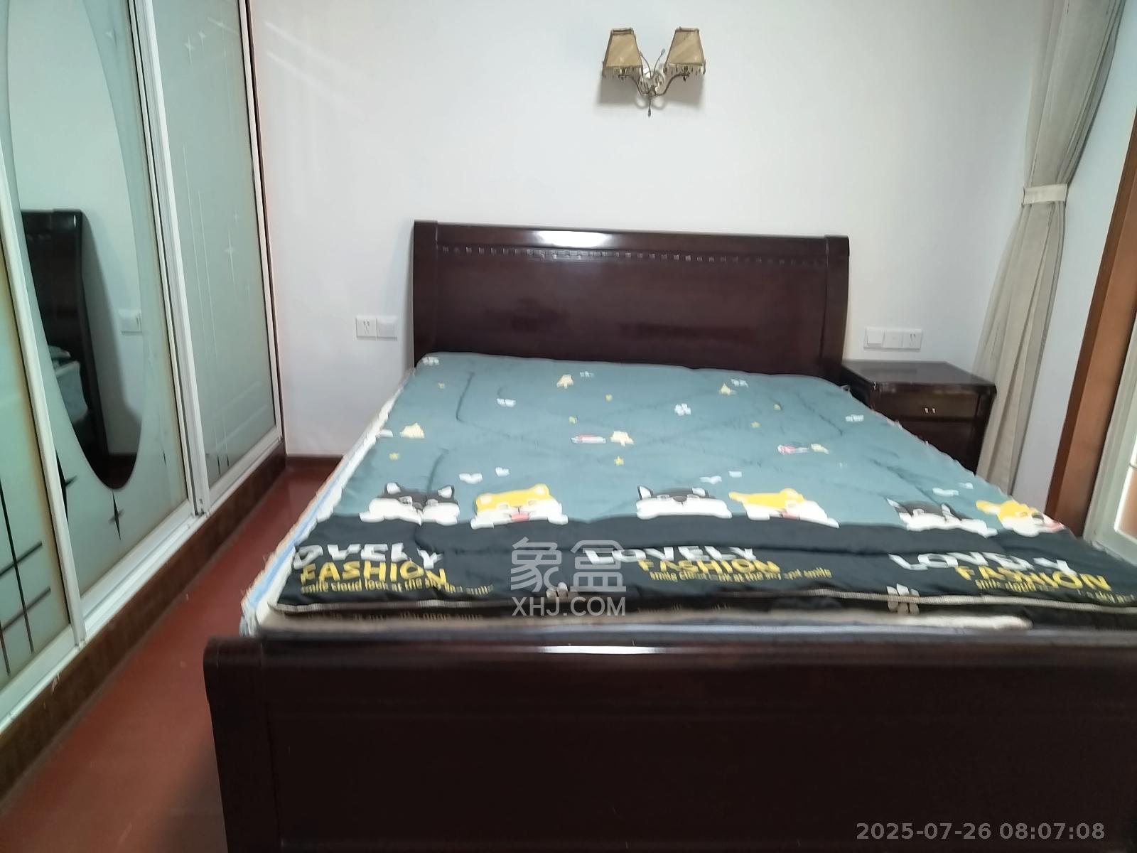 莲湖汽配城 4室2厅1卫 2500.0元/月 莲湖汽配城 4室2厅1卫 2500.0元/月室内图