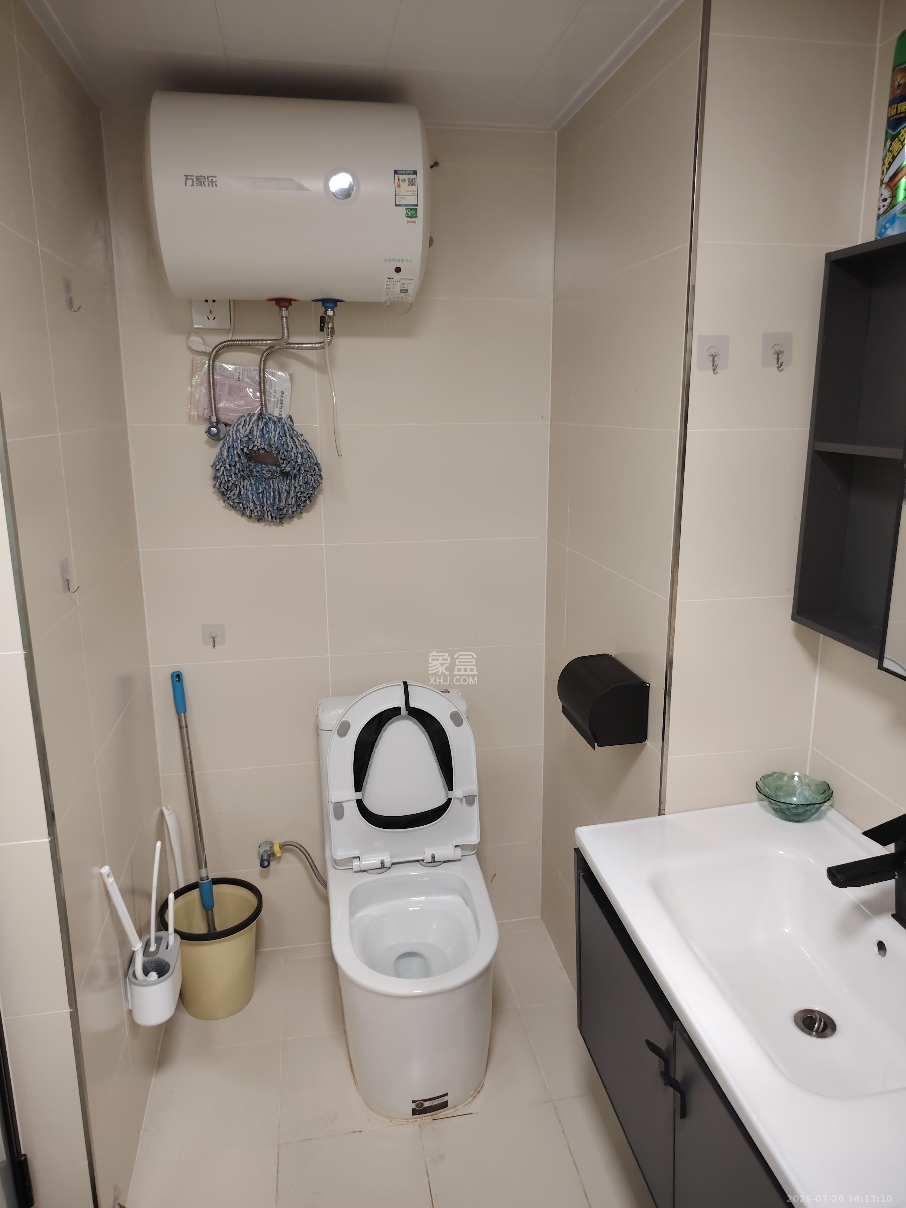 兰亭湾畔  1室1厅1卫   1700.00元/月室内图