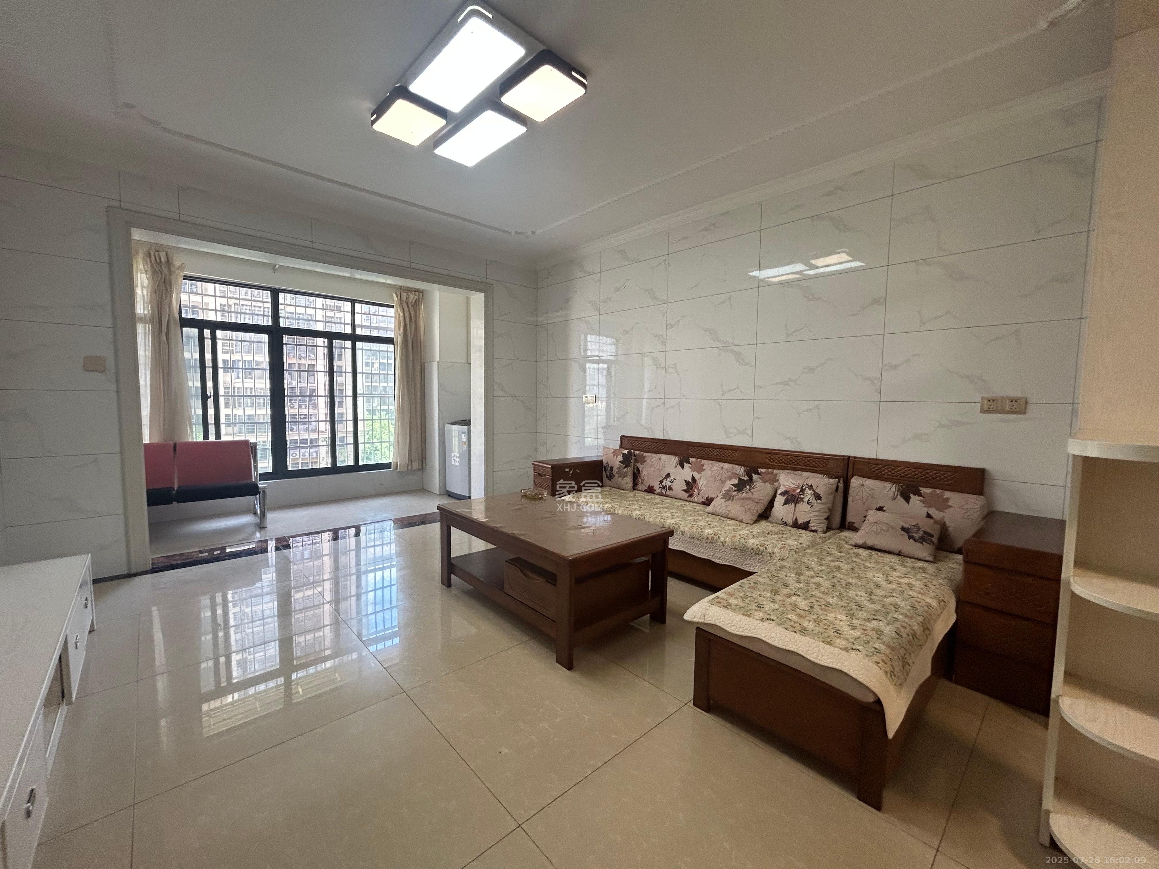 和康园小区 3室2厅1卫 2100.0元/月 和康园小区 3室2厅1卫 2100.0元/月室内图