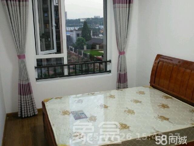 绿地之窗  2室1厅1卫    1800.0元/月室内图