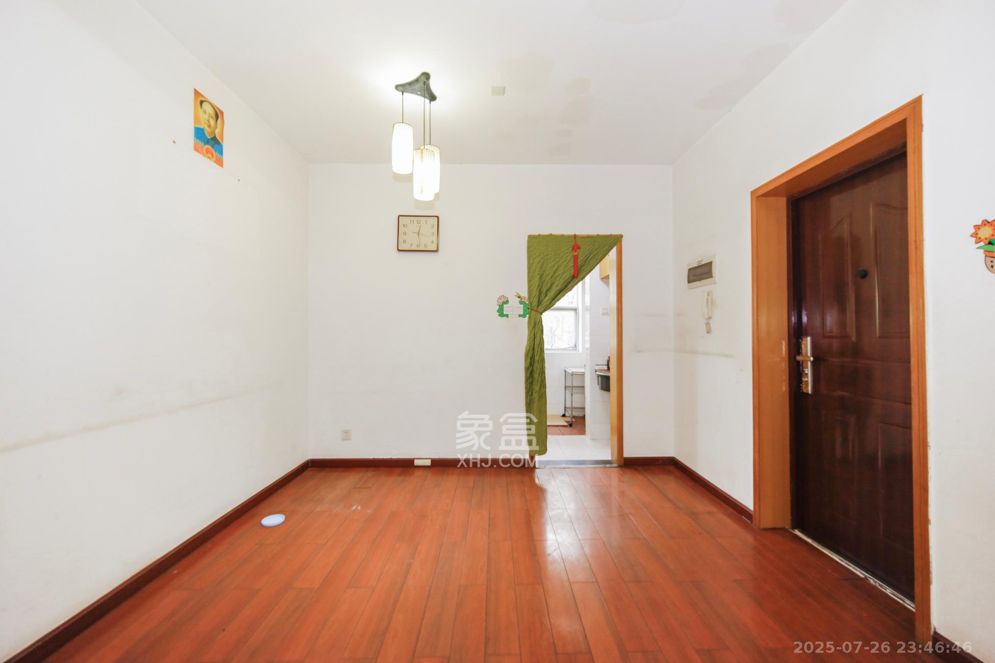 山水庭院  2室2厅1卫    56.0万 山水庭院  2室2厅1卫    56.0万客厅