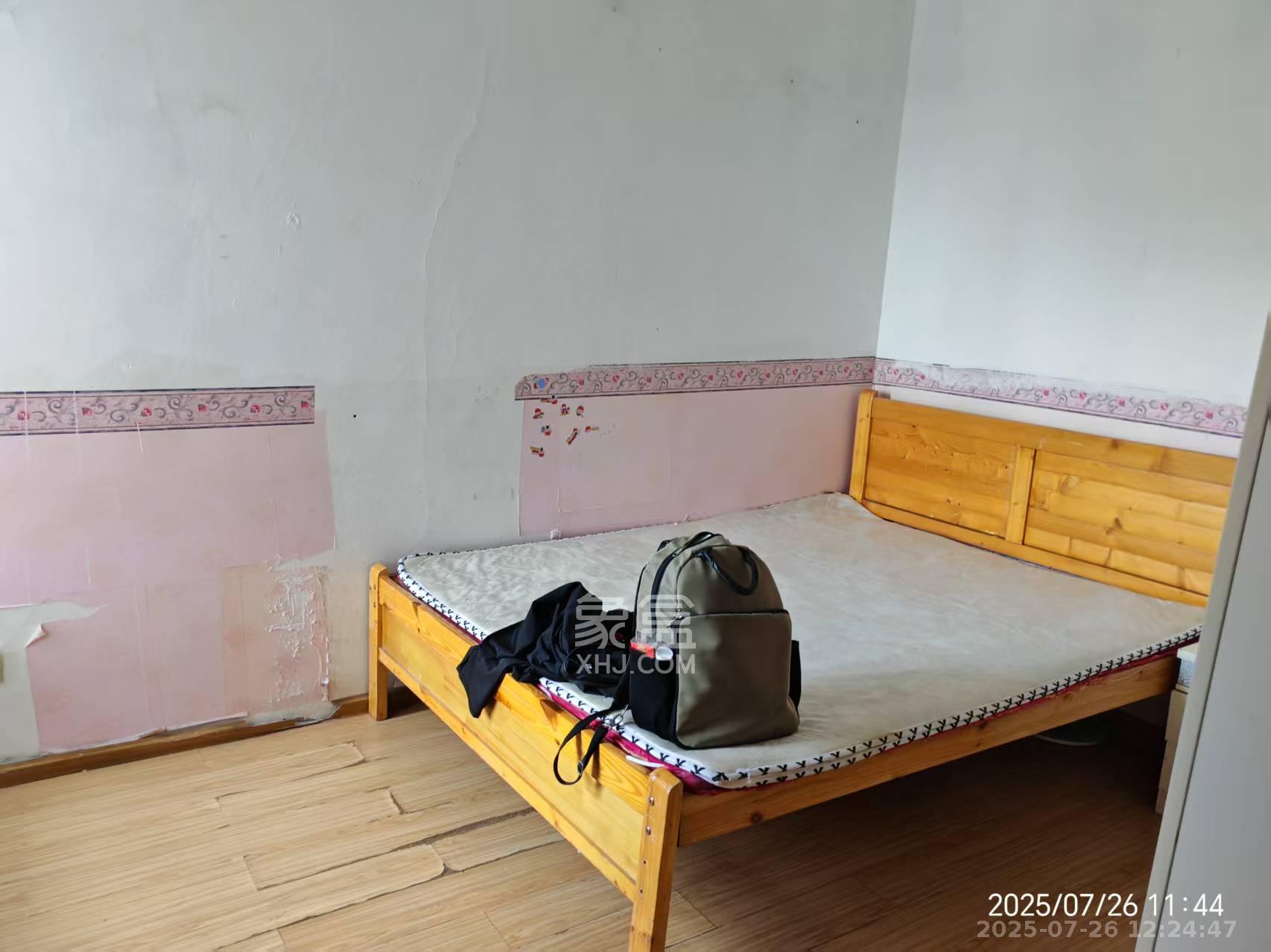 湘腾城市广场  2室1厅1卫    2200.0元/月 湘腾城市广场  2室1厅1卫    2200.0元/月室内图