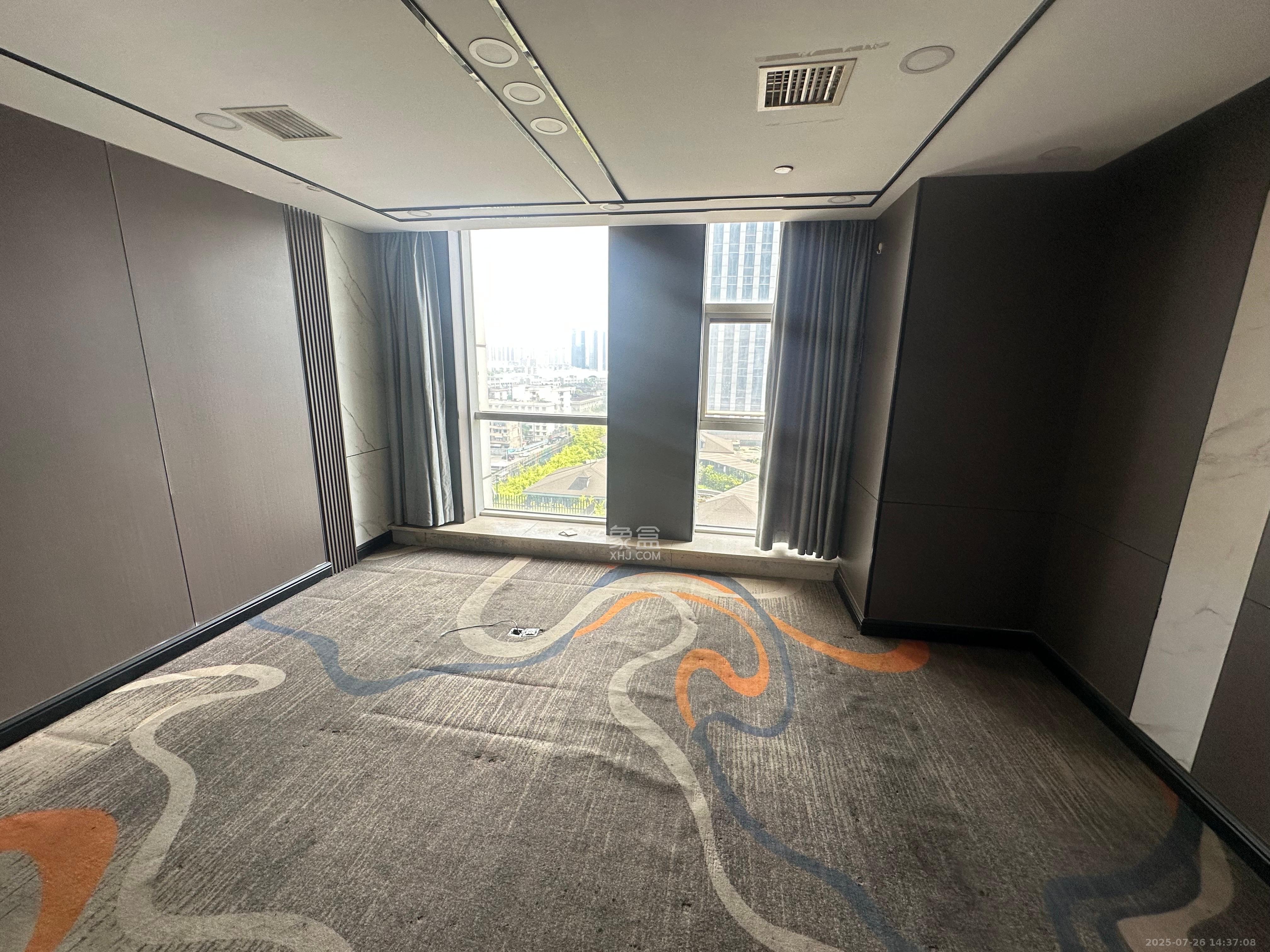 宇成朝阳广场 4室2厅0卫 7650.0元/月 宇成朝阳广场 4室2厅0卫 7650.0元/月室内图