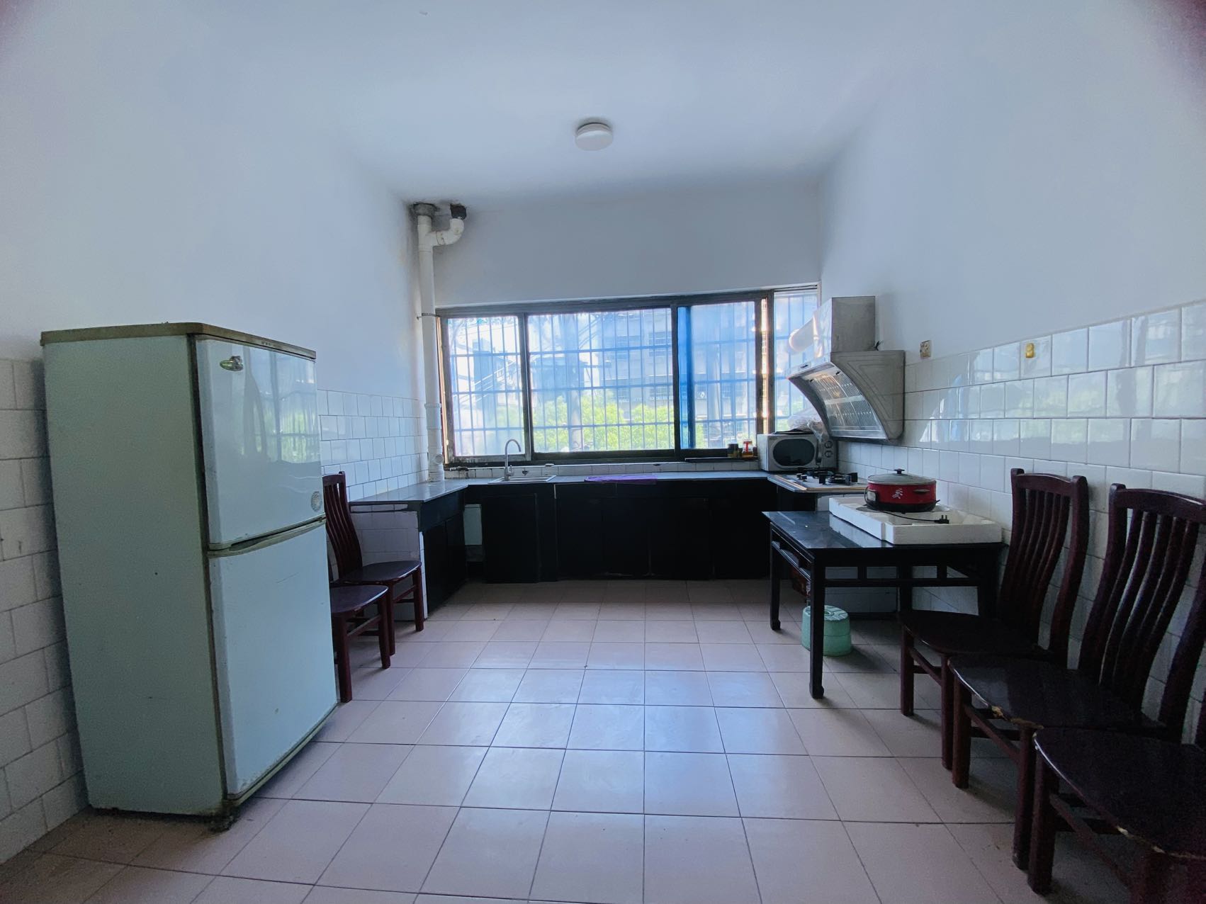 资阳区汽车路办事处三圣殿社区 2室2厅1卫 1200.0元/月 资阳区汽车路办事处三圣殿社区 2室2厅1卫 1200.0元/月室内图