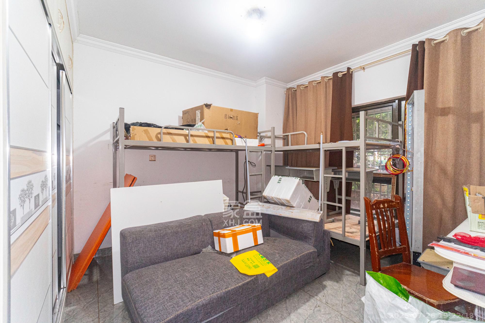 家和院 4室2厅2卫 88.0万 家和院 4室2厅2卫 88.0万卧室