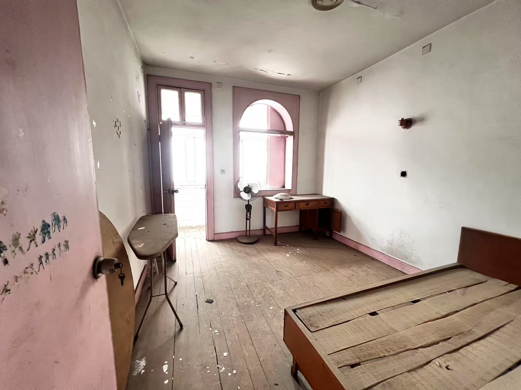 荷叶一村 2室1厅1卫 7.8万 荷叶一村 2室1厅1卫 7.8万室内图