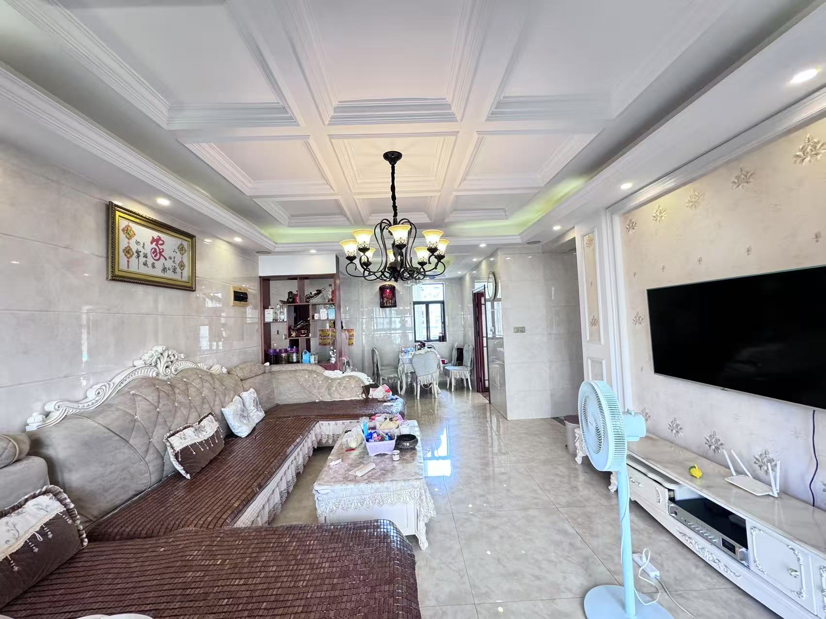 金碧花园 3室2厅2卫 63.0万 金碧花园 3室2厅2卫 63.0万室内图