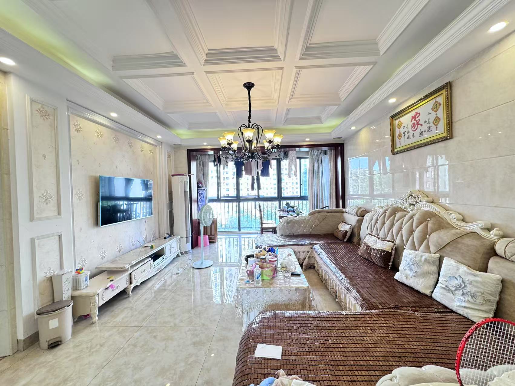 金碧花园 3室2厅2卫 63.0万 金碧花园 3室2厅2卫 63.0万室内图