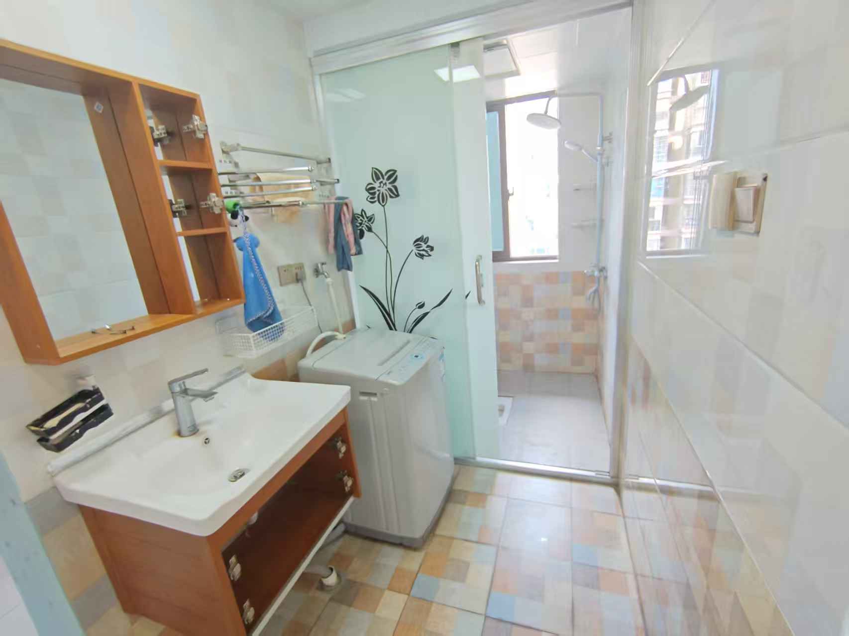 金轮翡翠名园  3室2厅1卫    65.8万室内图