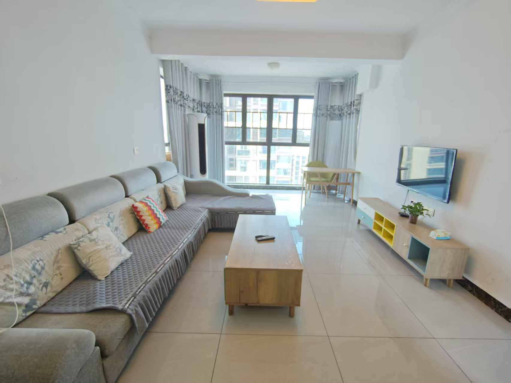 金轮翡翠名园  3室2厅1卫    65.8万室内图